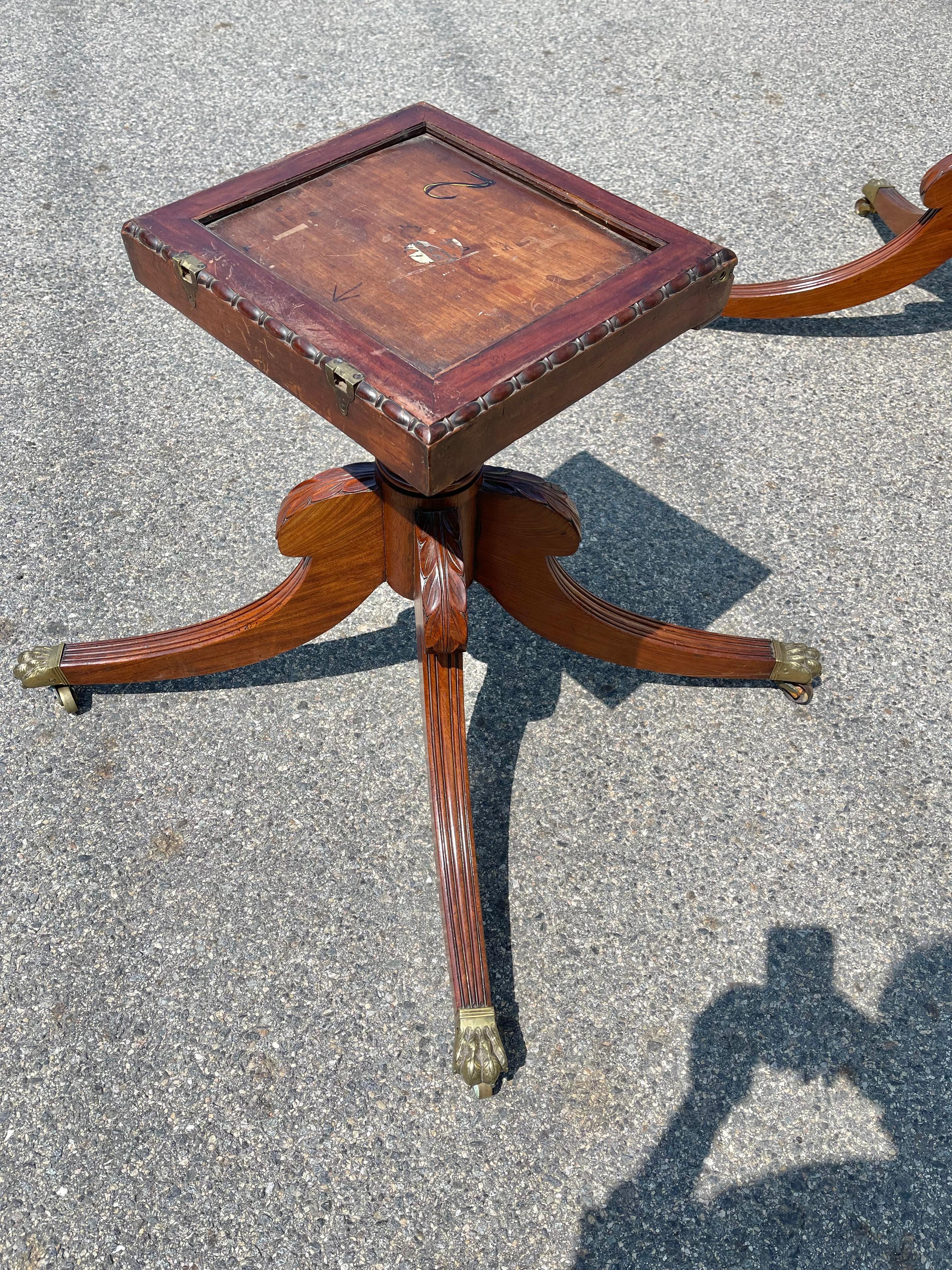 Early 19th Century Regency Mahogany Four Pedestal Dining Table For Sale 8