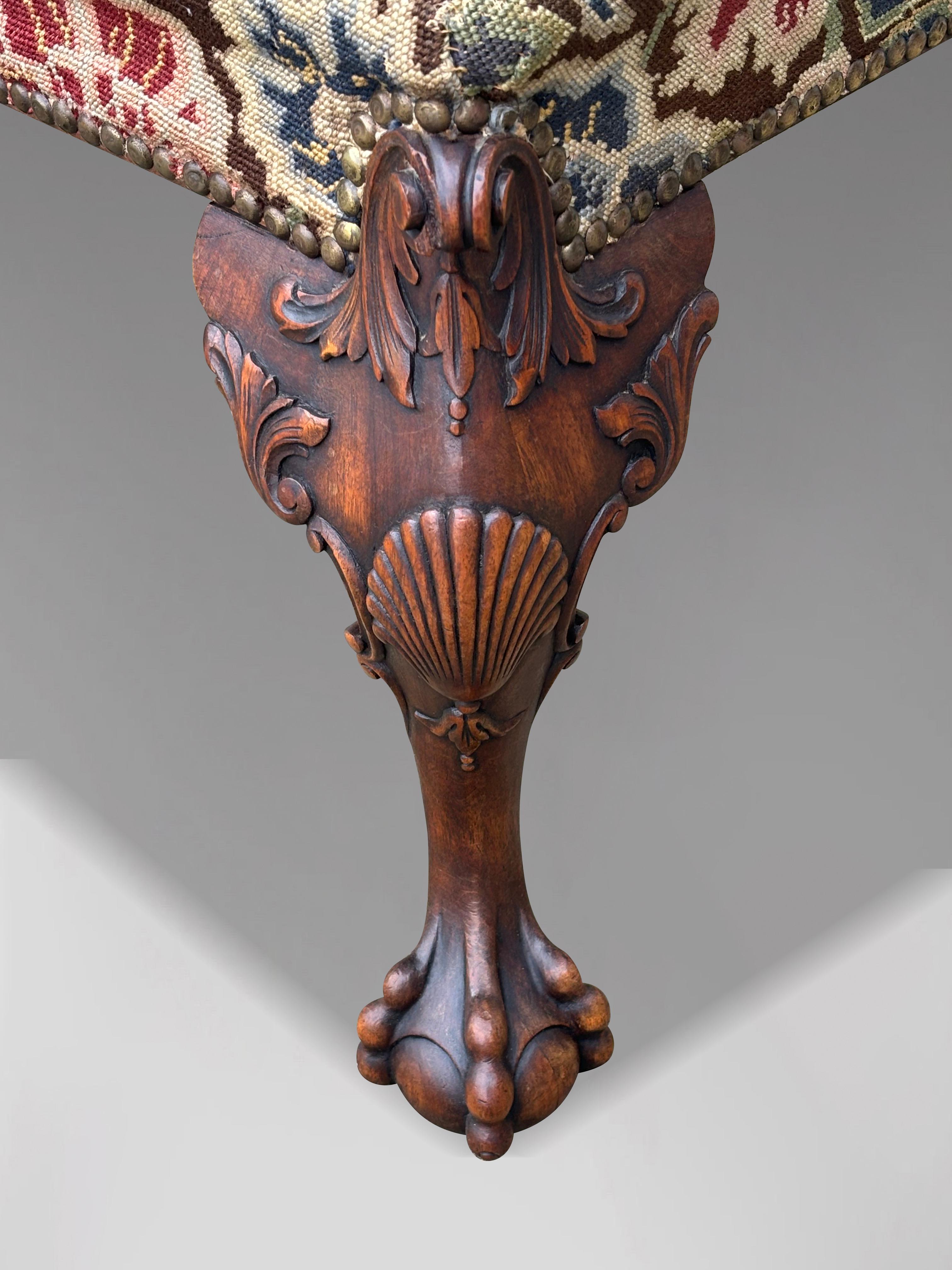 Early 19th Century Regency Period Carved Walnut Stool In Good Condition For Sale In Petworth,West Sussex, GB