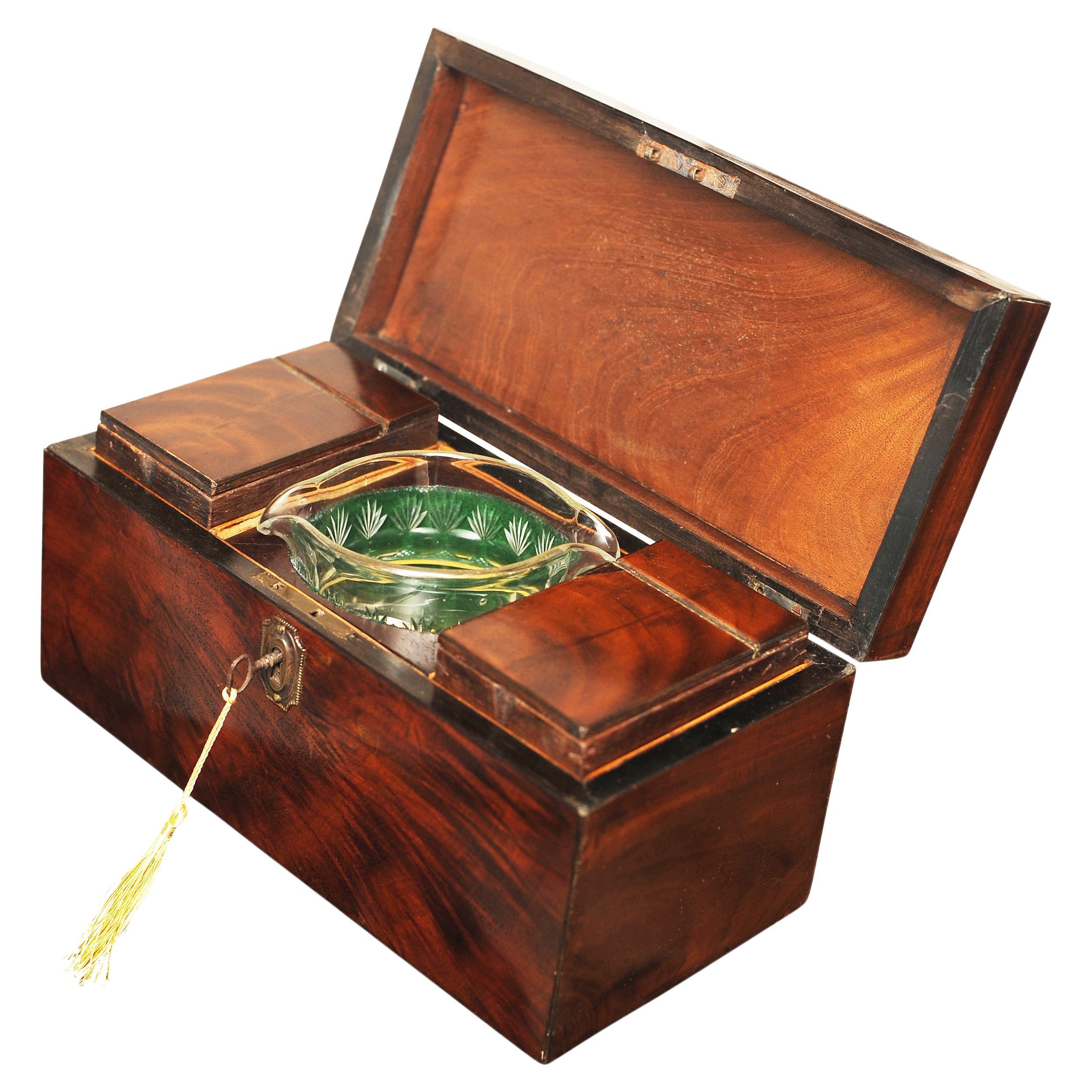 Frühes 19. Jahrhundert Regency Periode Flamme Mahagoni Tea Caddy Box 
