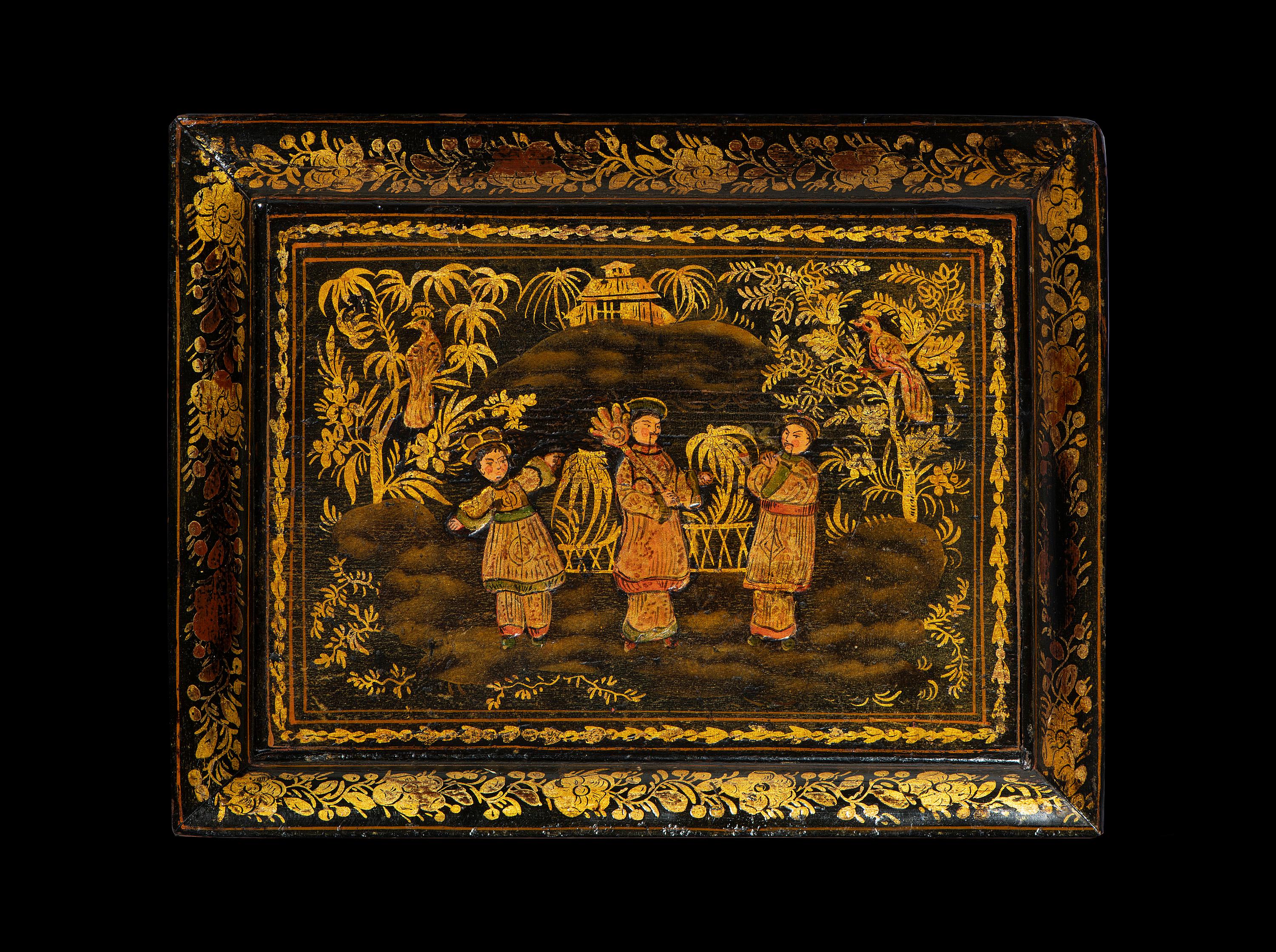 Early 19th Century Regency Period Japanned and Chinoiserie Lacquered Casket For Sale 4