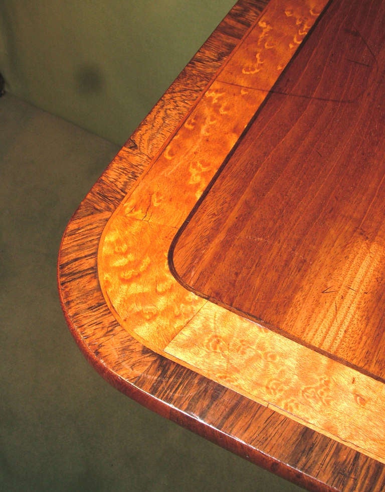 Anglais Table de canapé en acajou du début du 19e siècle de la période Regency en vente