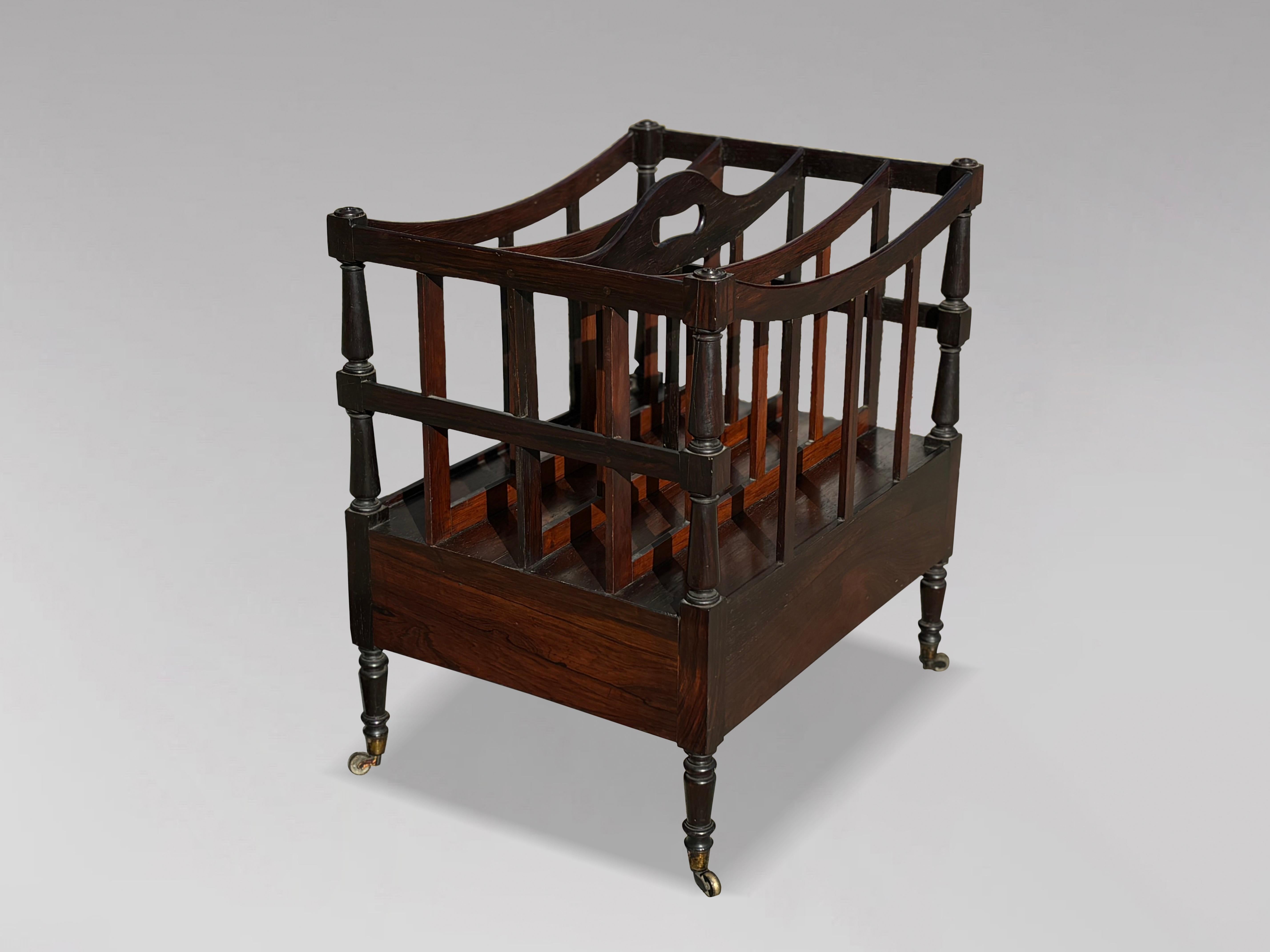 Ottone Canterbury in legno di palissandro del periodo Regency dell'inizio del XIX secolo in vendita