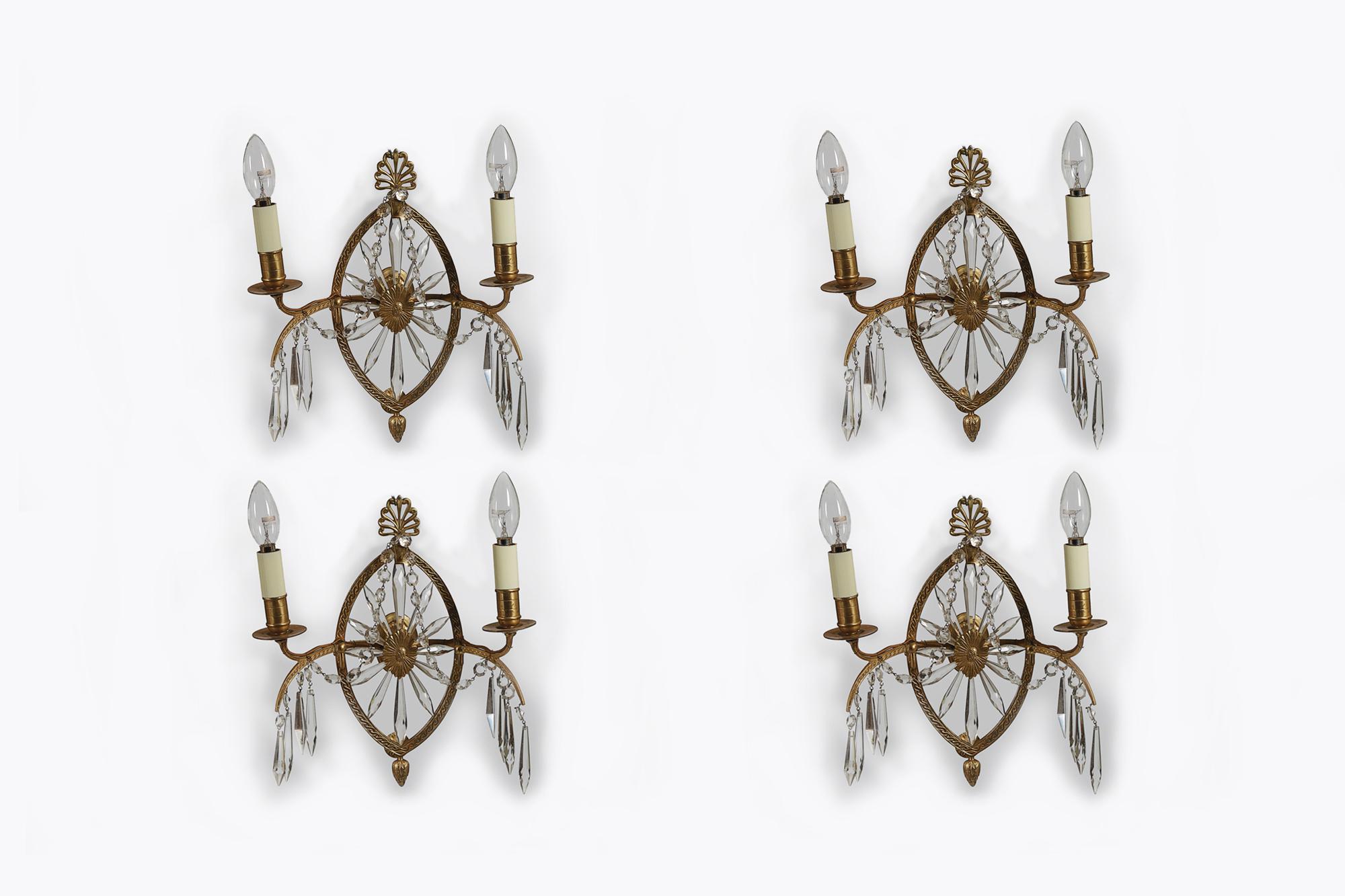 Irish Early 19th Century Regency Set of Four Glass and Gilt Metal Wall Lights For Sale