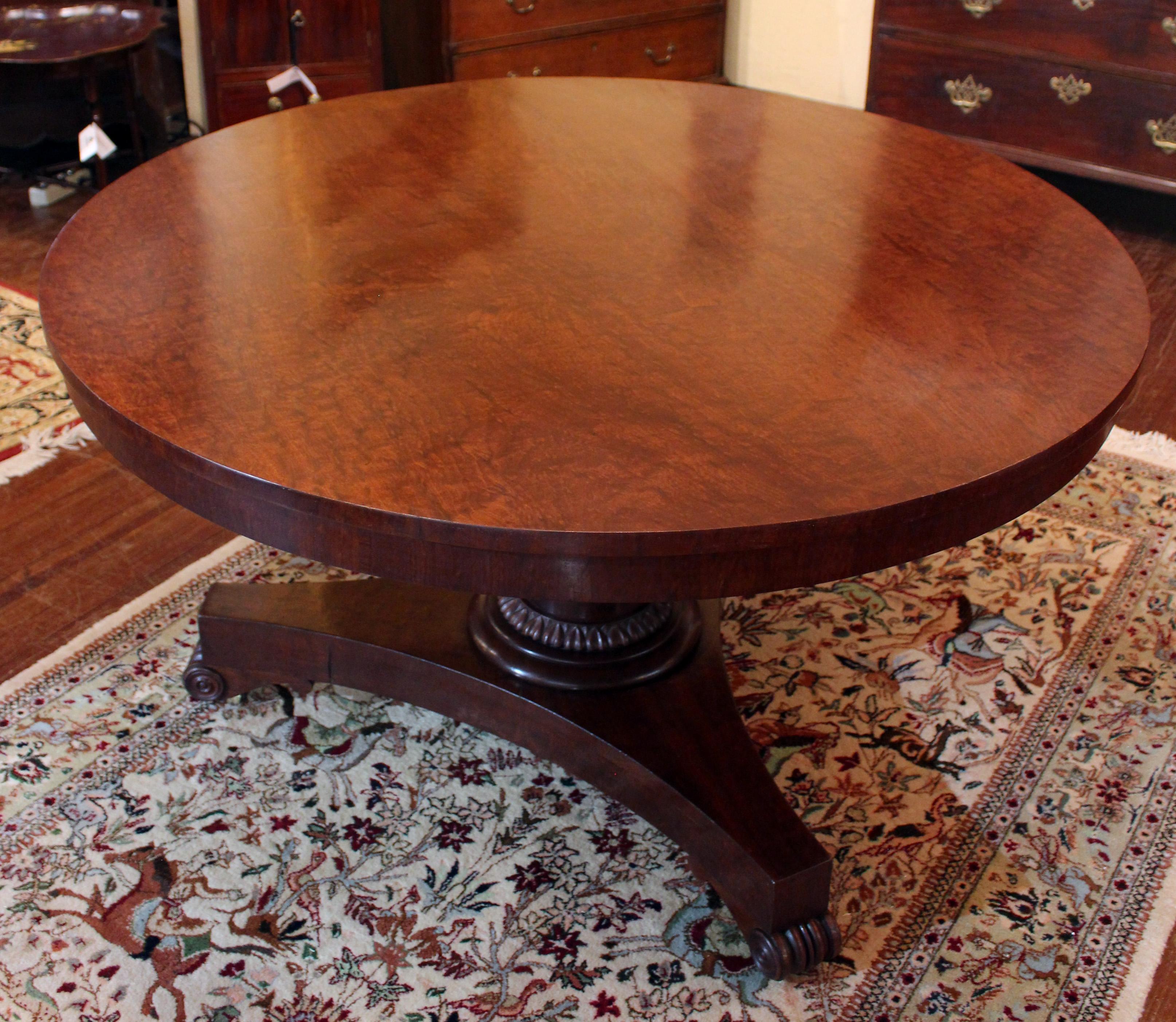 English Early 19th Century Regency to George IV Tilt-Top Center Table For Sale