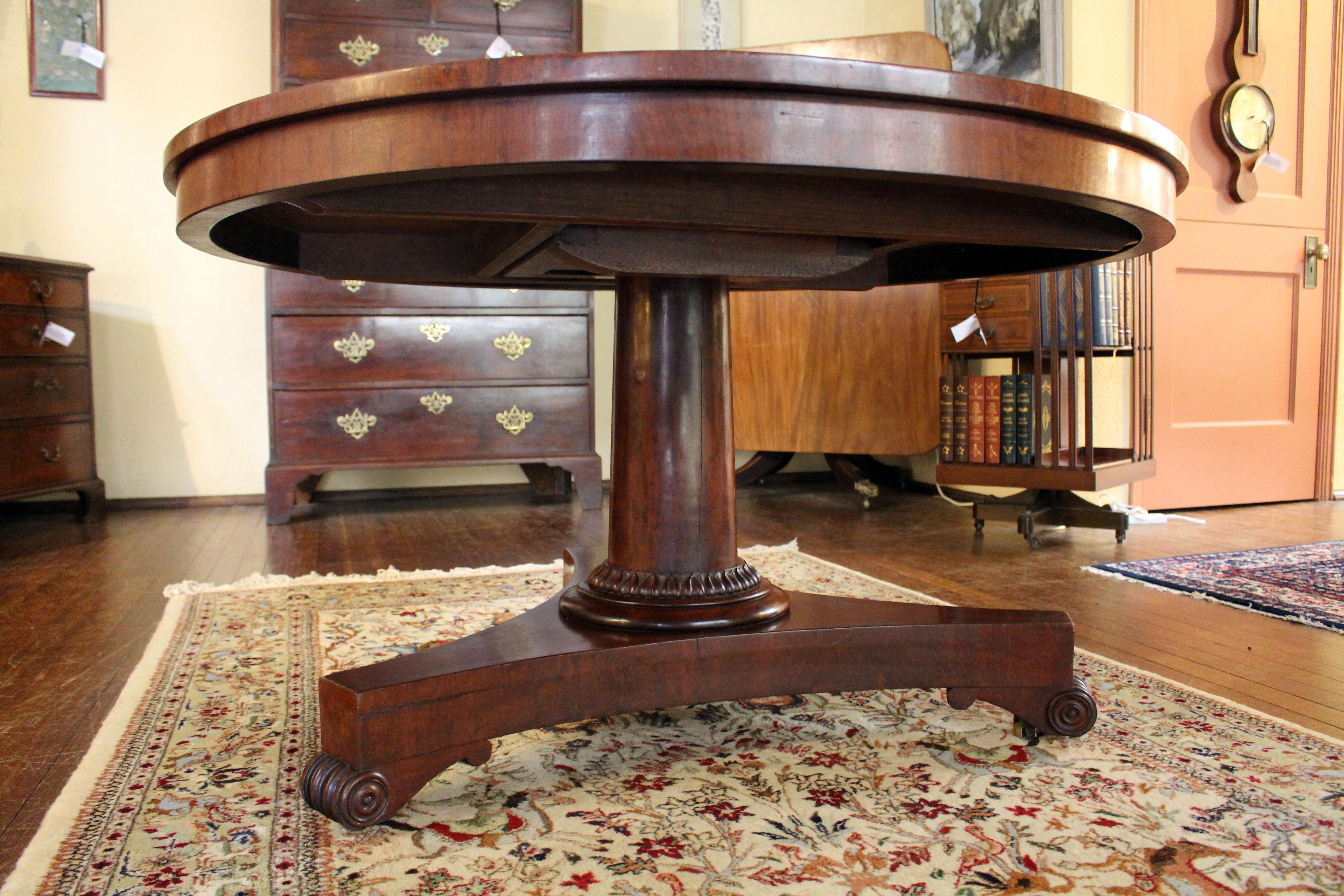 Carved Early 19th Century Regency to George IV Tilt-Top Center Table For Sale