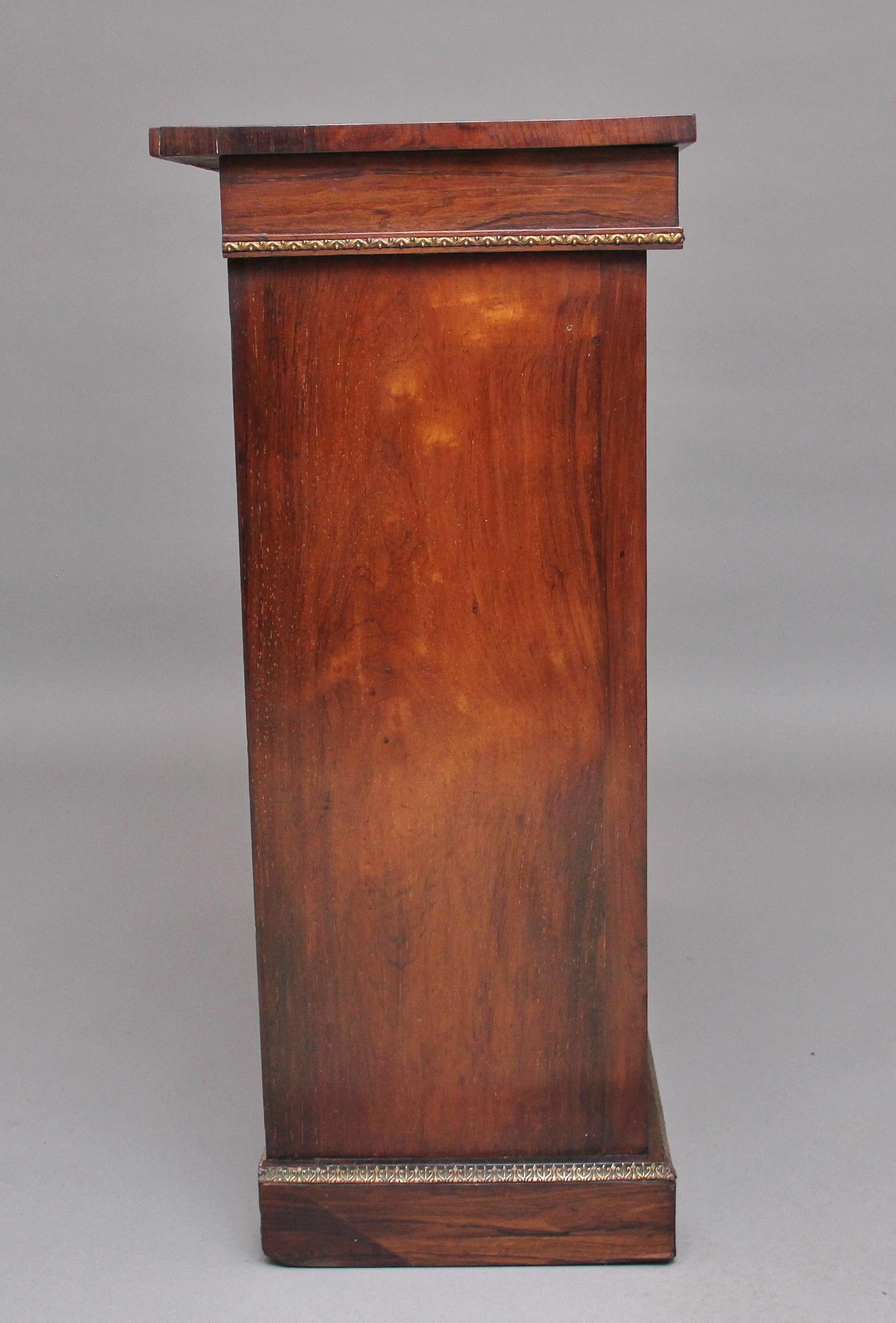 Regency Early 19th Century Rosewood and Brass Inlaid Open Bookcase For Sale
