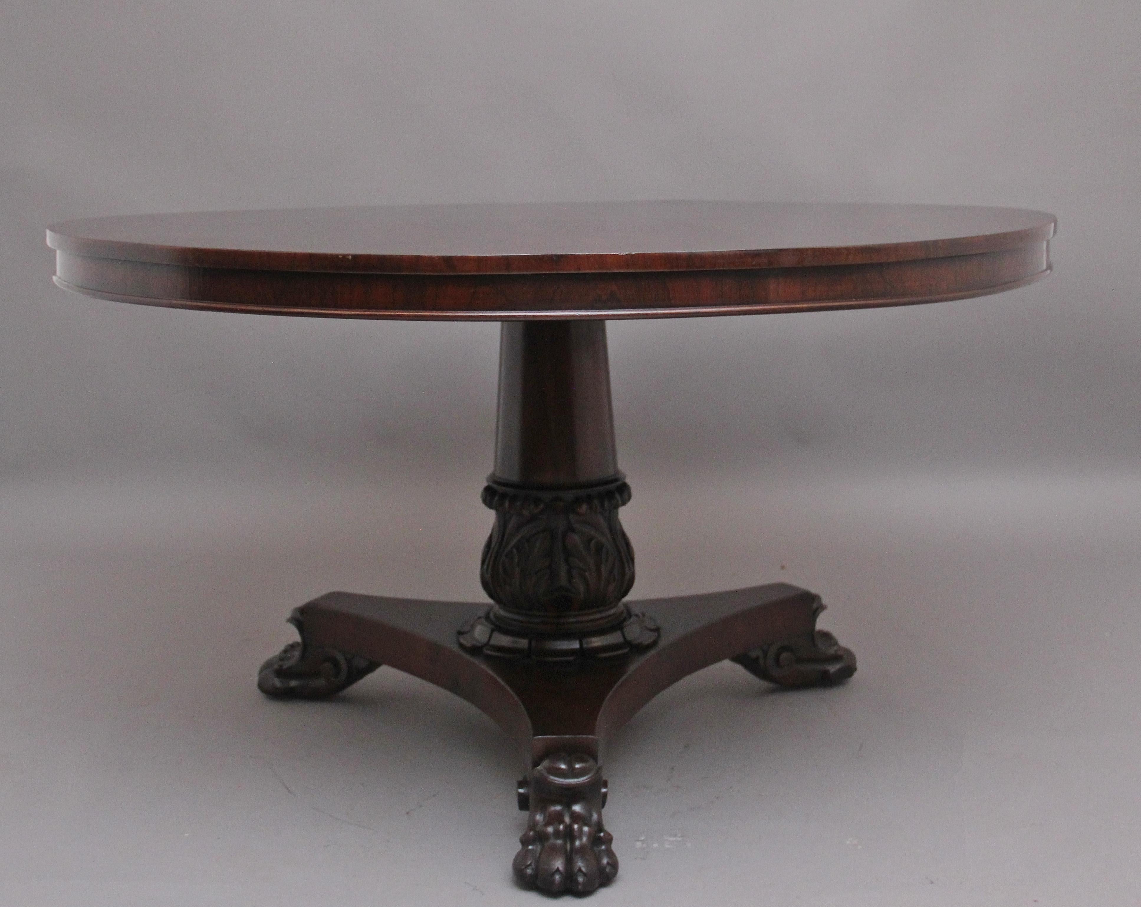Milieu du XIXe siècle Table de petit déjeuner en bois de rose du début du XIXe siècle en vente