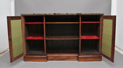 Breakfront-Schrank aus Rosenholz, frühes 19. Jahrhundert