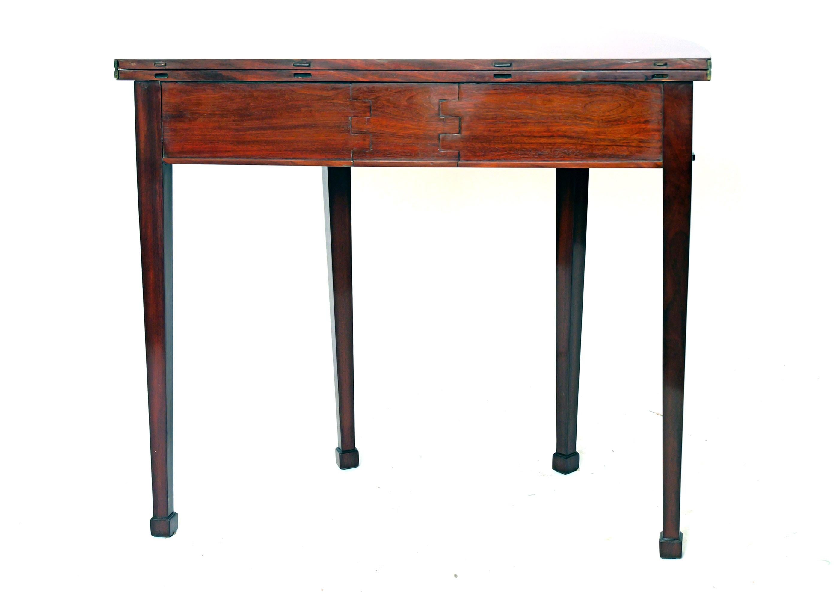 Early 19th Century Round, folding Demi Lune Mahogany Game Table, German In condizioni buone in vendita a Dresden, DE