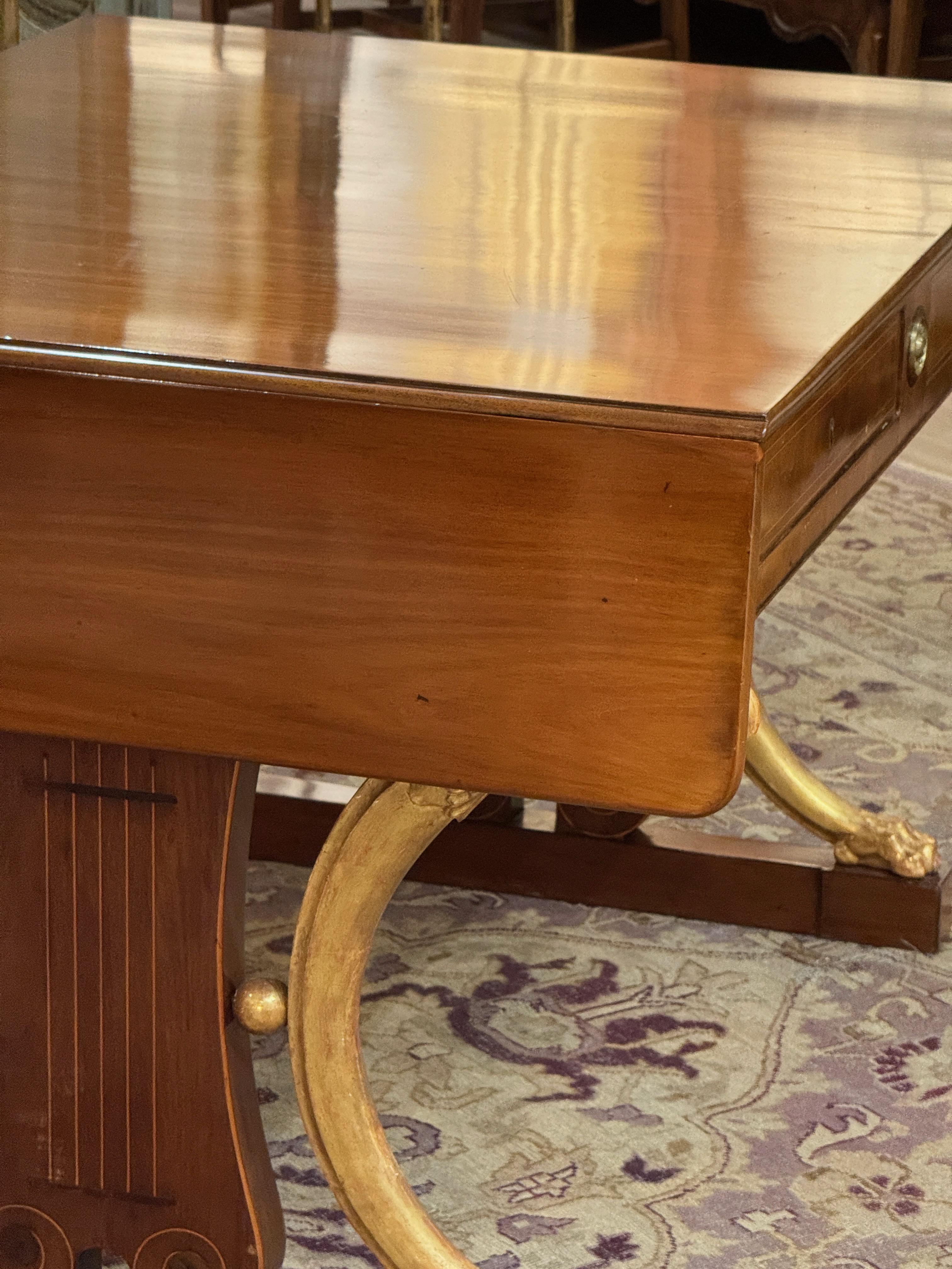 Early 19th Century Russian Mahogany and Parcel-Gilt Sofa Table For Sale 5