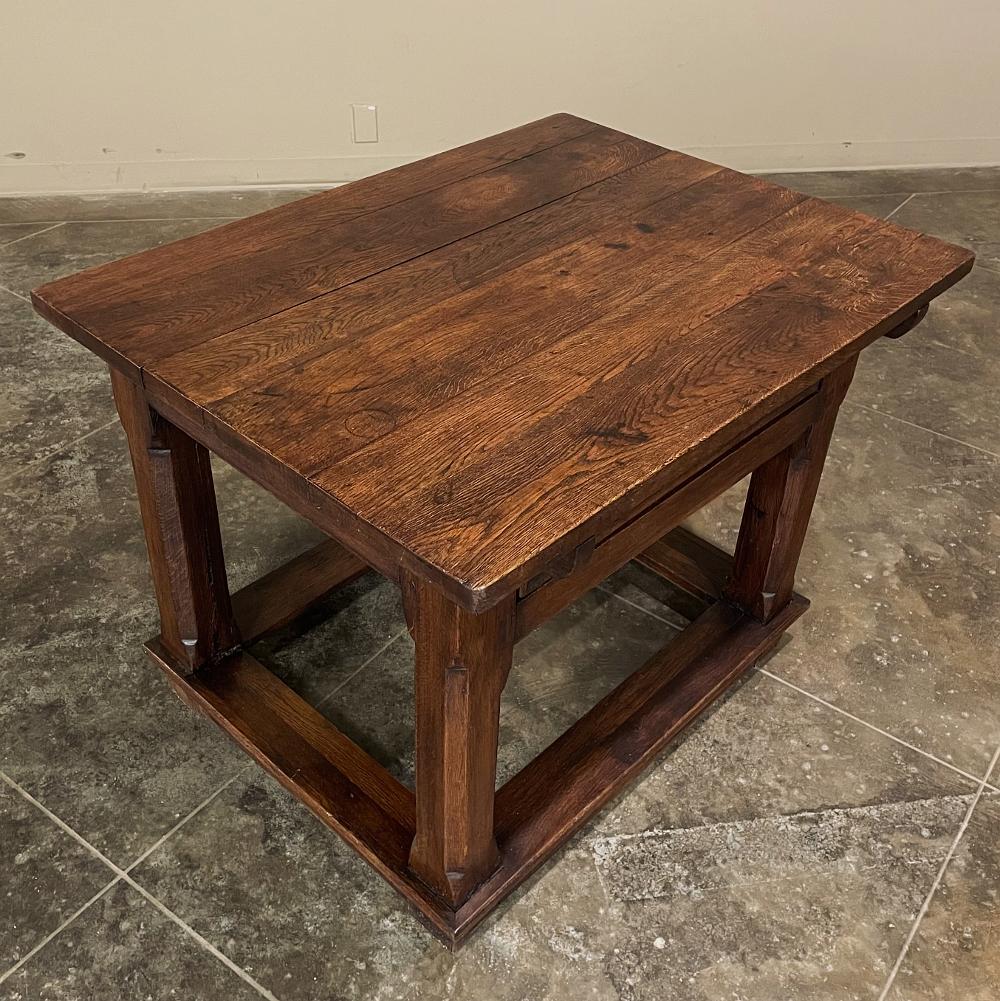 Early 19th Century Rustic Dutch Oak Side Table For Sale 6