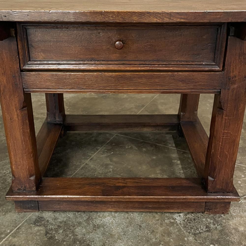 Early 19th Century Rustic Dutch Oak Side Table For Sale 7