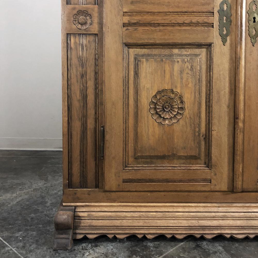 Early 19th Century Rustic Dutch Stripped Hand-Carved Oak Armoire 5