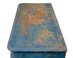 Armoire scandinave rustique peinte du début du 19e siècle