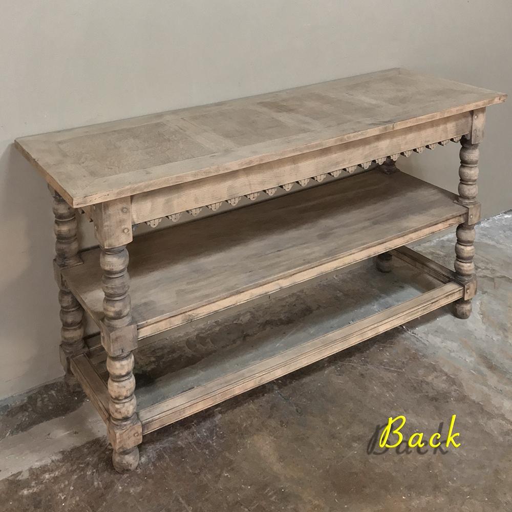 Early 19th Century Rustic Renaissance Stripped Oak Counter, Drapery Table In Good Condition In Dallas, TX