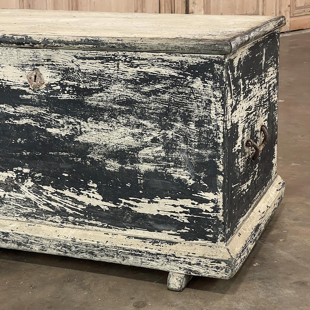 Early 19th Century Rustic Swedish Painted Trunk ~ Blanket Chest ~ Coffee Table For Sale 7