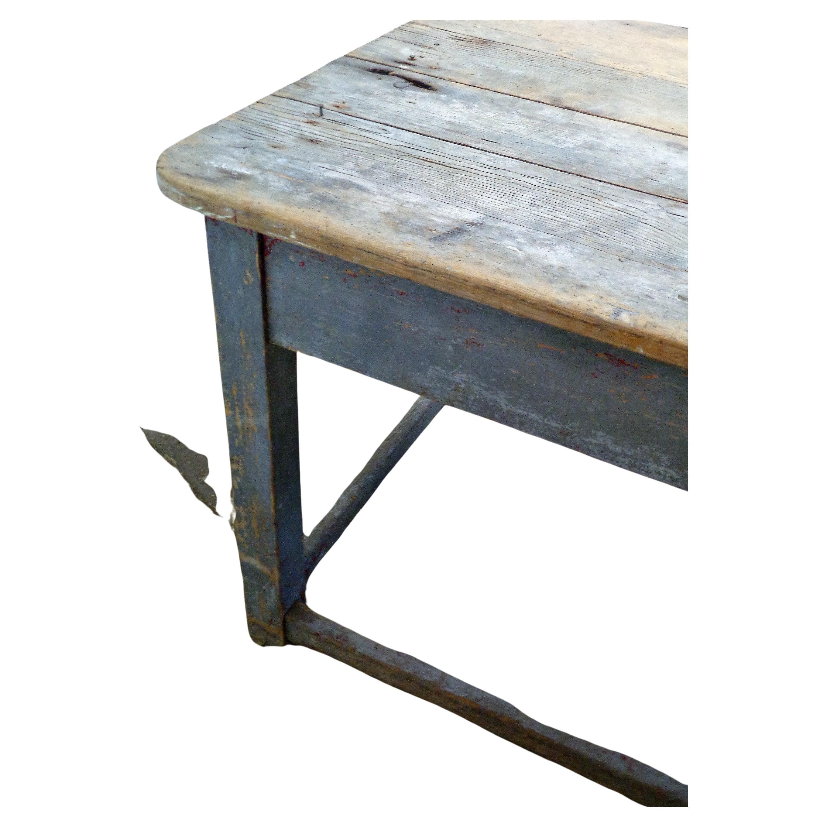  Early 19th Century Original Blue Painted Rustic Work Table  (Holz) im Angebot