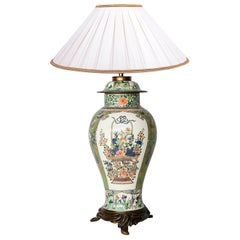 Vase / Lampe à couvercle de style Samson Famille Verte du début du 19ème siècle