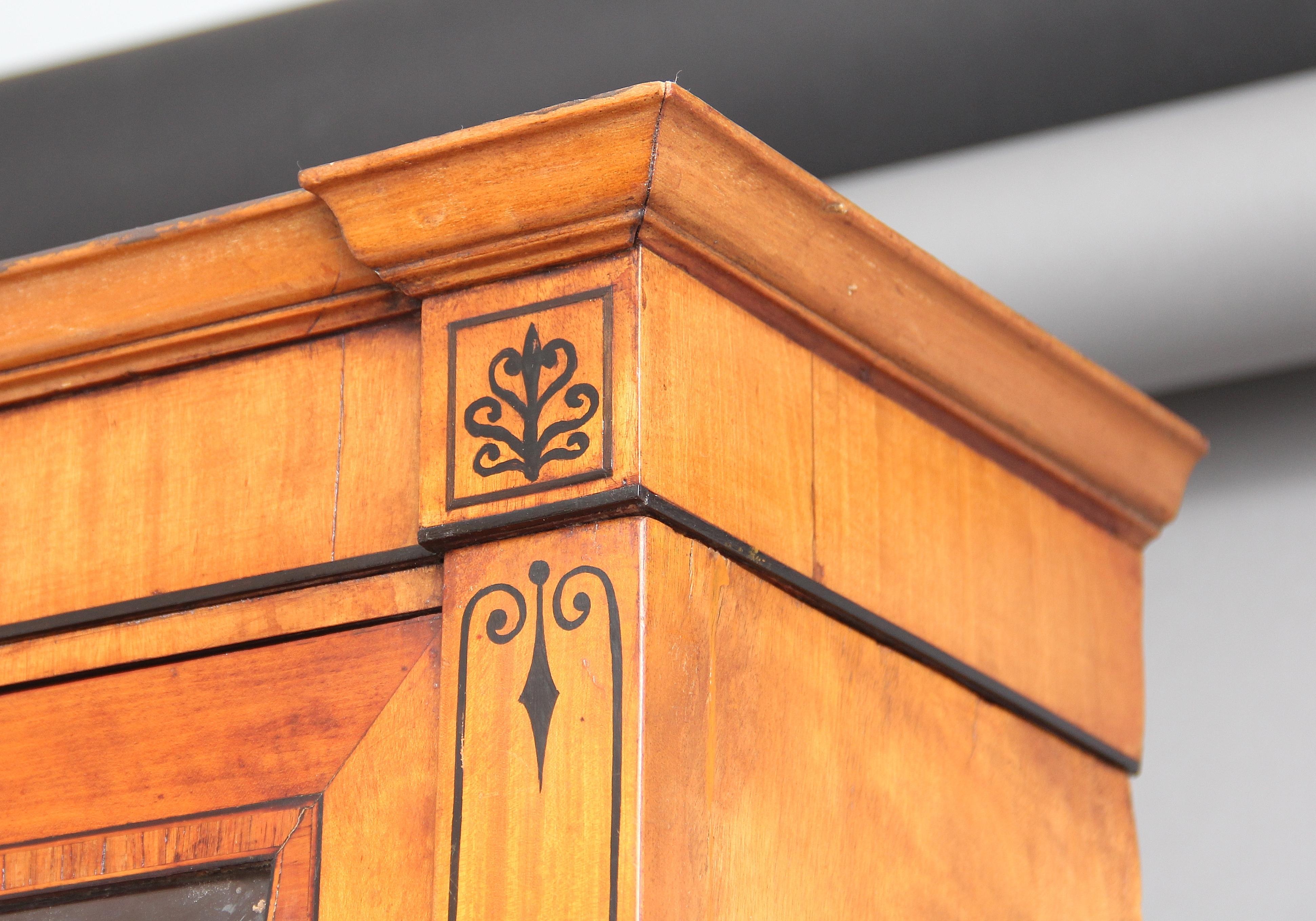 Early 19th Century Satinwood Bookcase 5