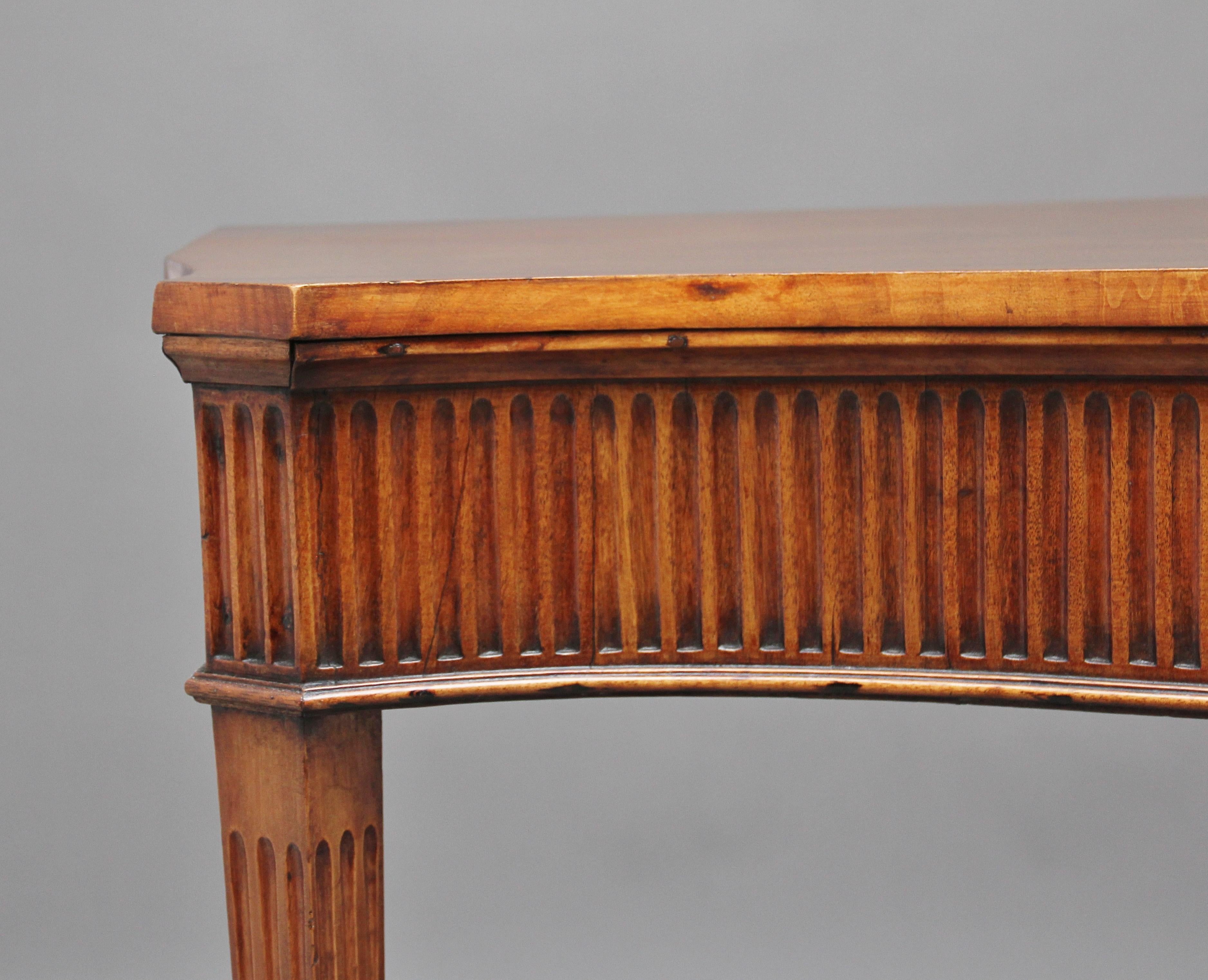 Early 19th Century Satinwood Serpentine Serving Table 5