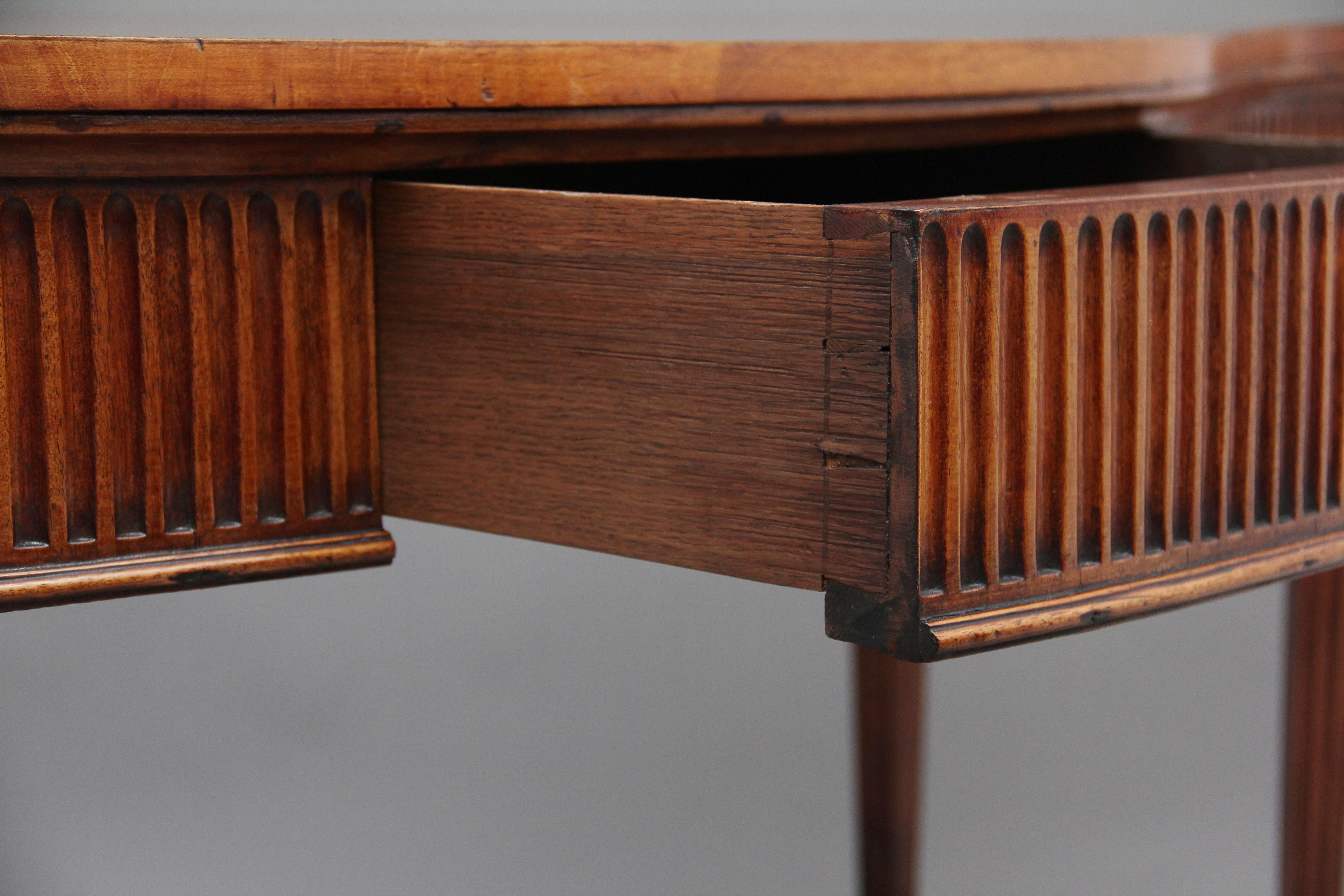 Early 19th Century Satinwood Serpentine Serving Table 7
