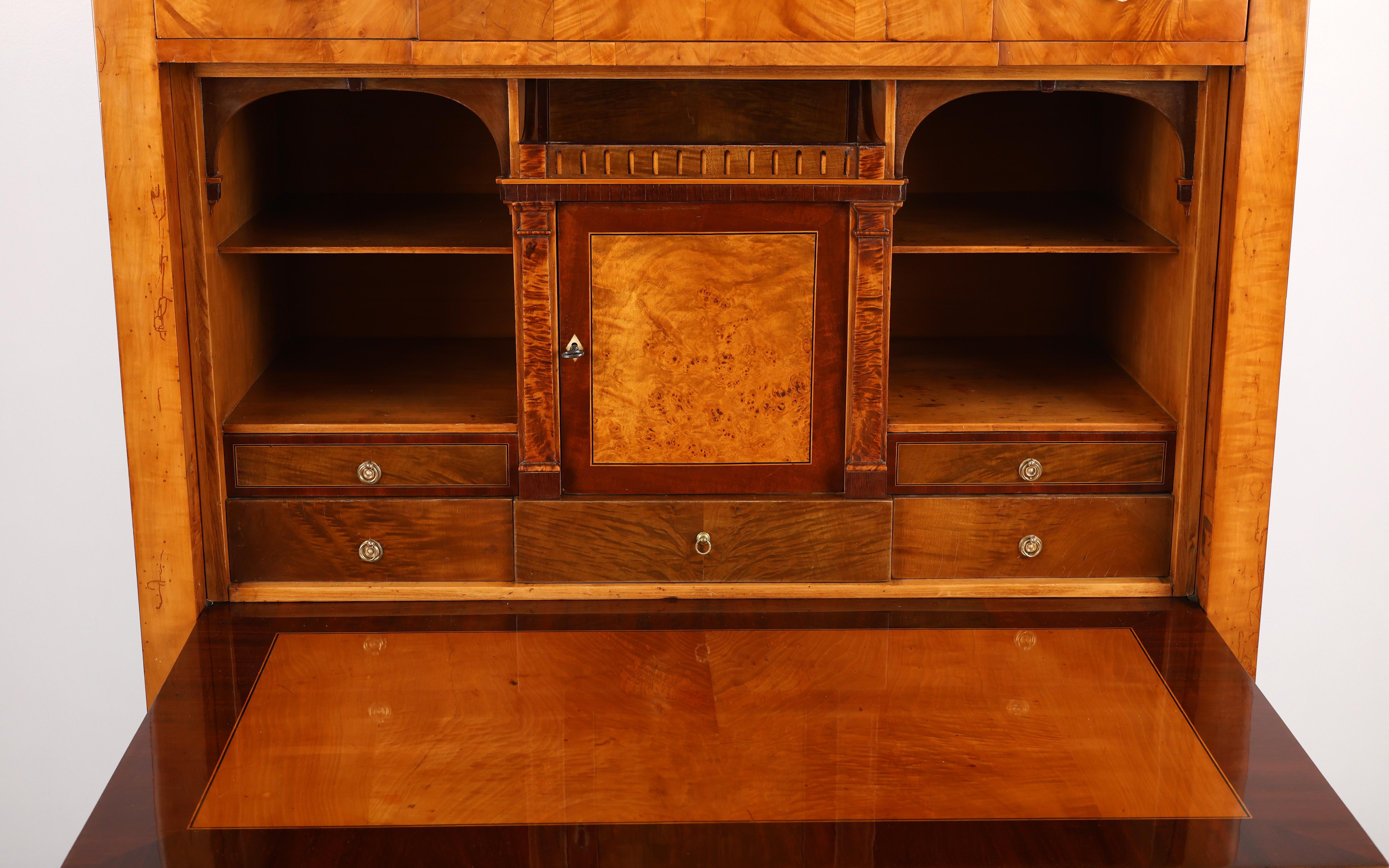 Early 19th Century Secretary, Birch and Birch burl veneered For Sale 6