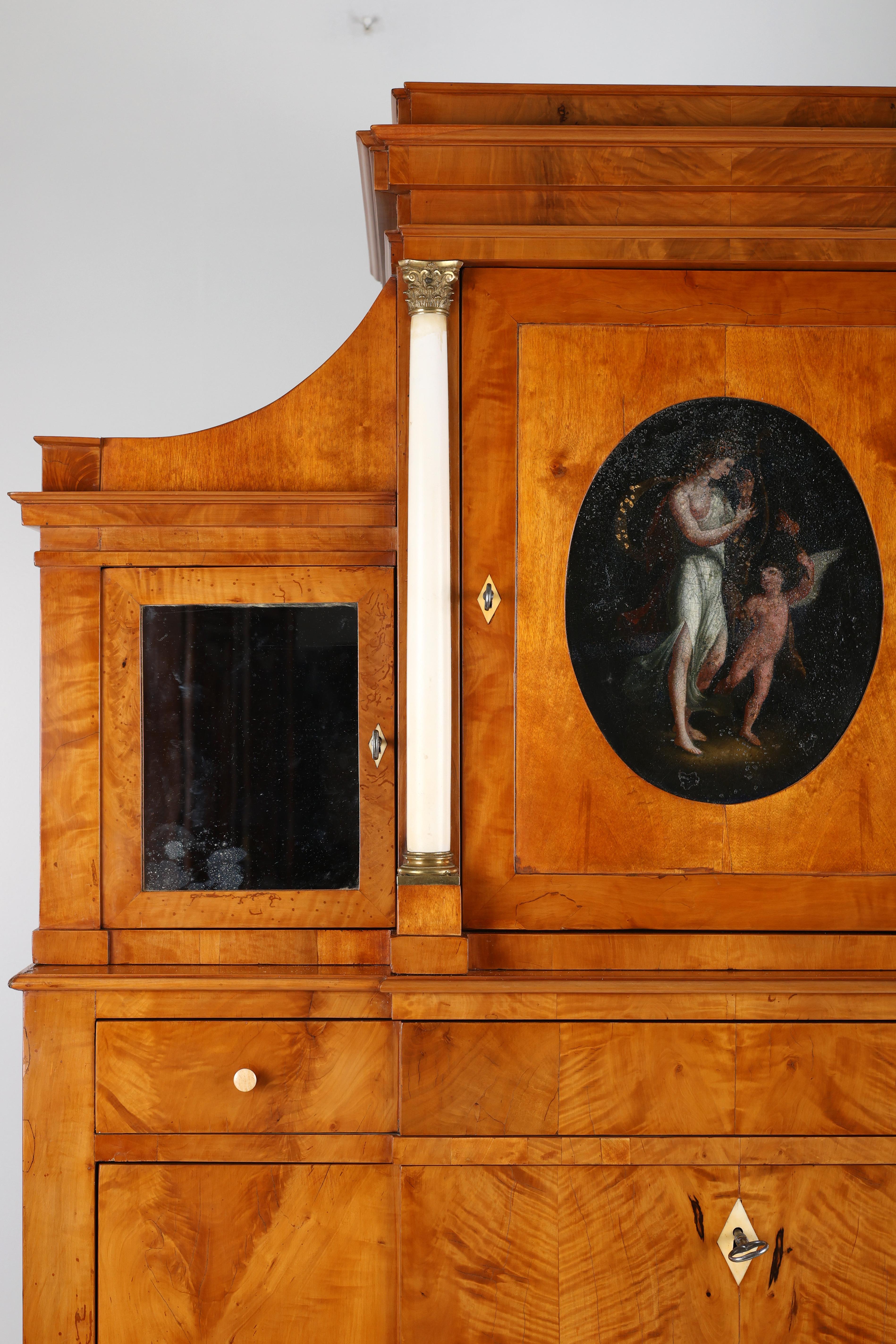 Early 19th Century Secretary, Birch and Birch burl veneered In Good Condition For Sale In Stahnsdorf, DE