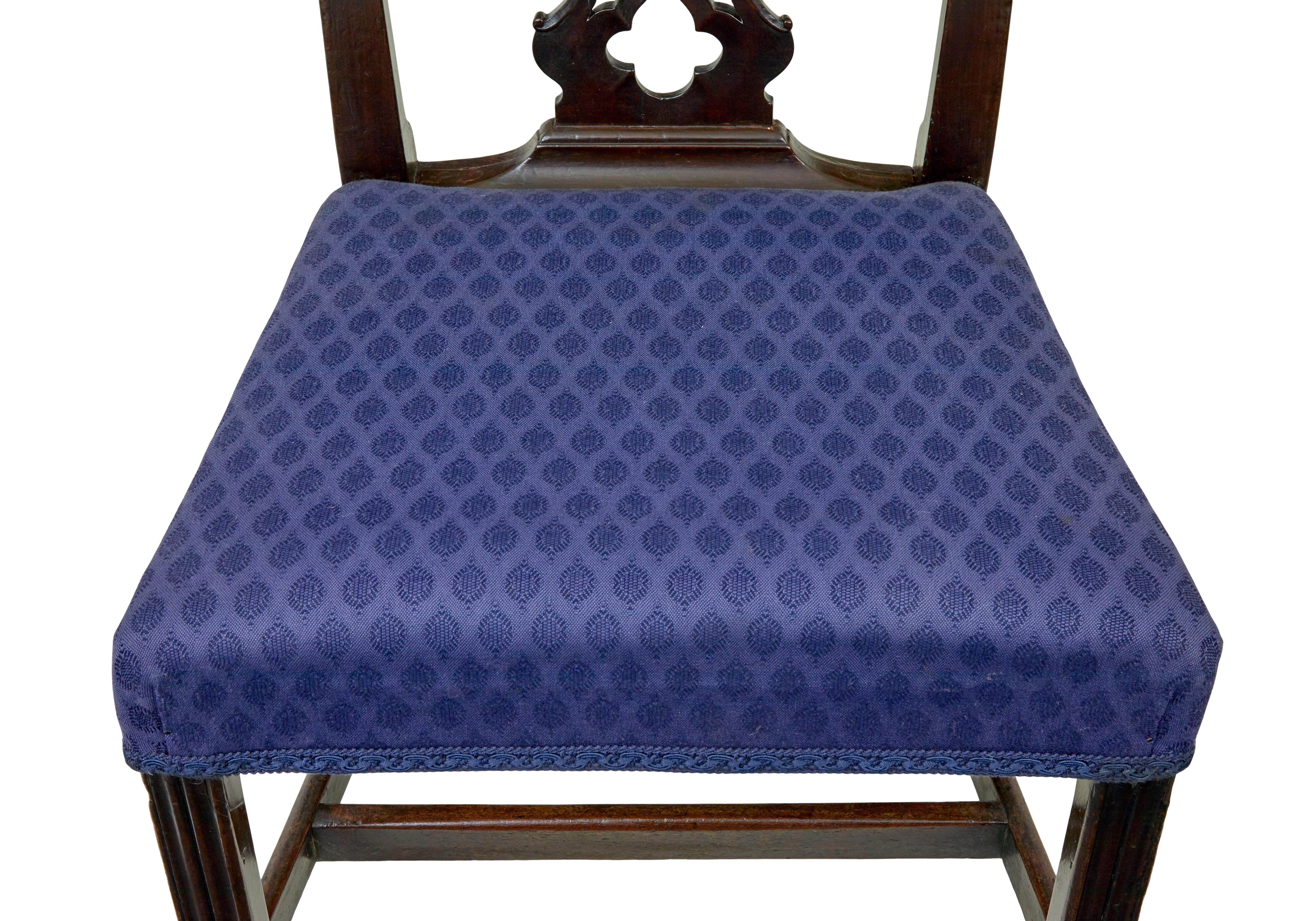 Early 19th century set of 10 Chippendale design dining chairs For Sale 3
