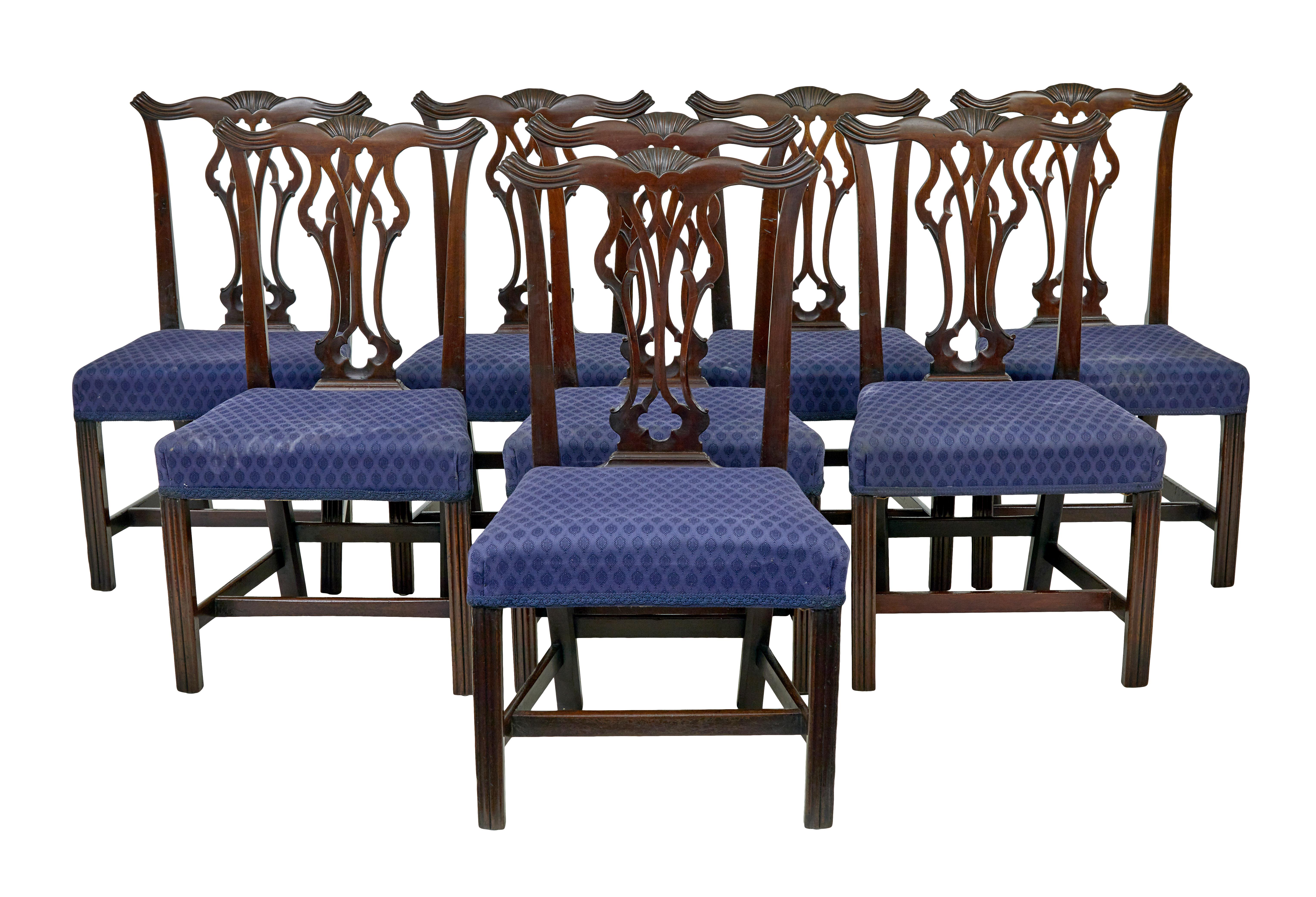 Early 19th century set of 10 Chippendale design dining chairs circa 1810.

We are pleased to present this set of 10 mahogany dining chairs, comprising of 2 carver armchairs and 8 singles.

Carved serpentine top rail links to the typical open vase