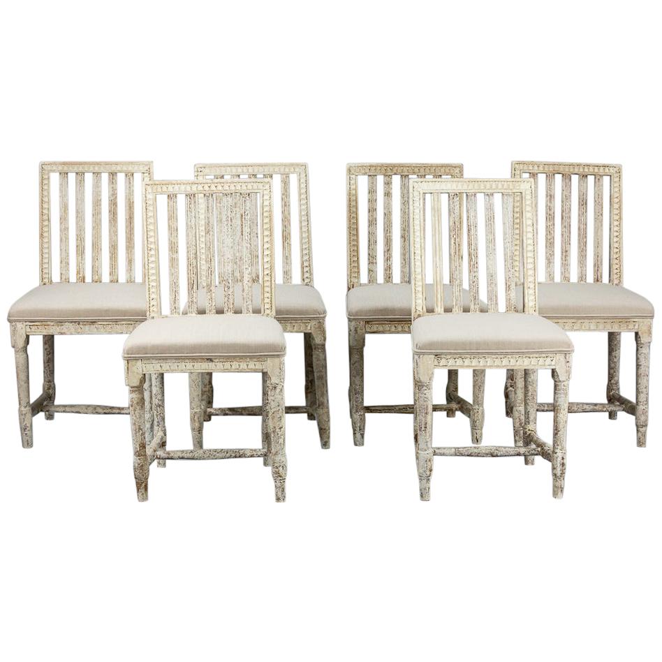 Early 19th Century Set of 6 Early 19th Century Swedish Dining Chairs