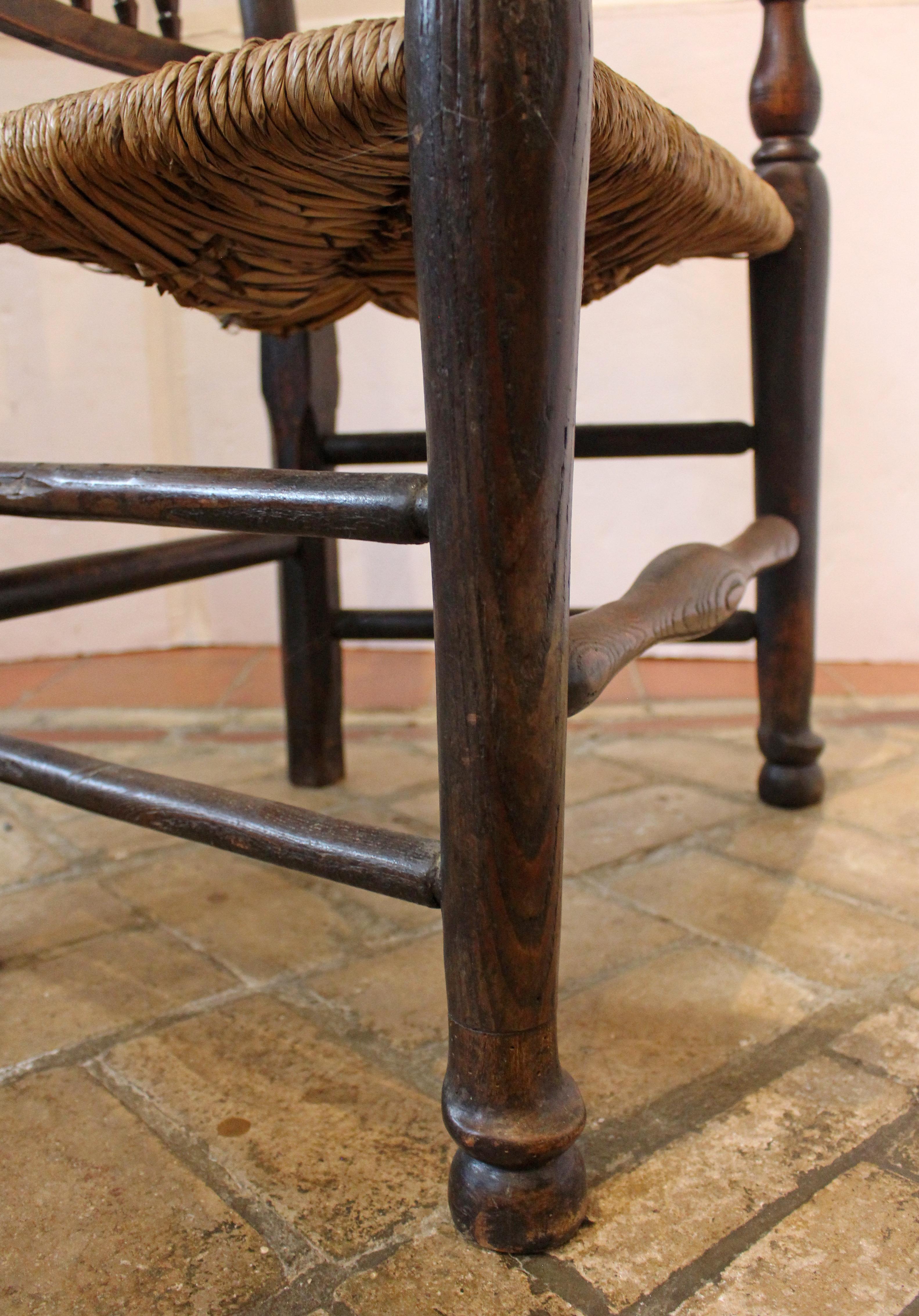 Juego de 8 sillas de comedor Lancashire de principios del siglo XIX en venta 2