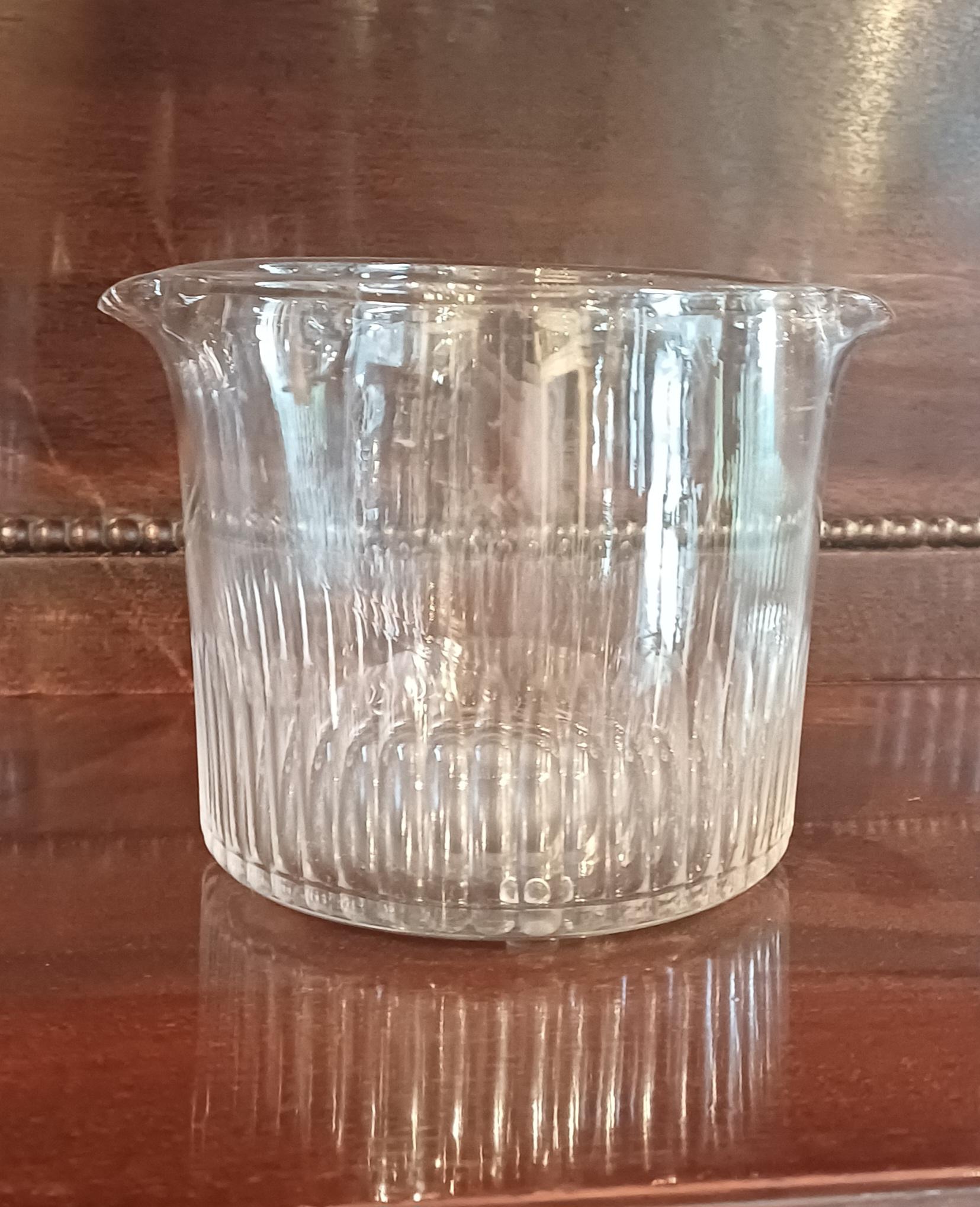 Frühes 19. Jahrhundert Satz von sechs englischen Regency-Glas-Weinspülern/Kühlern im Angebot 1