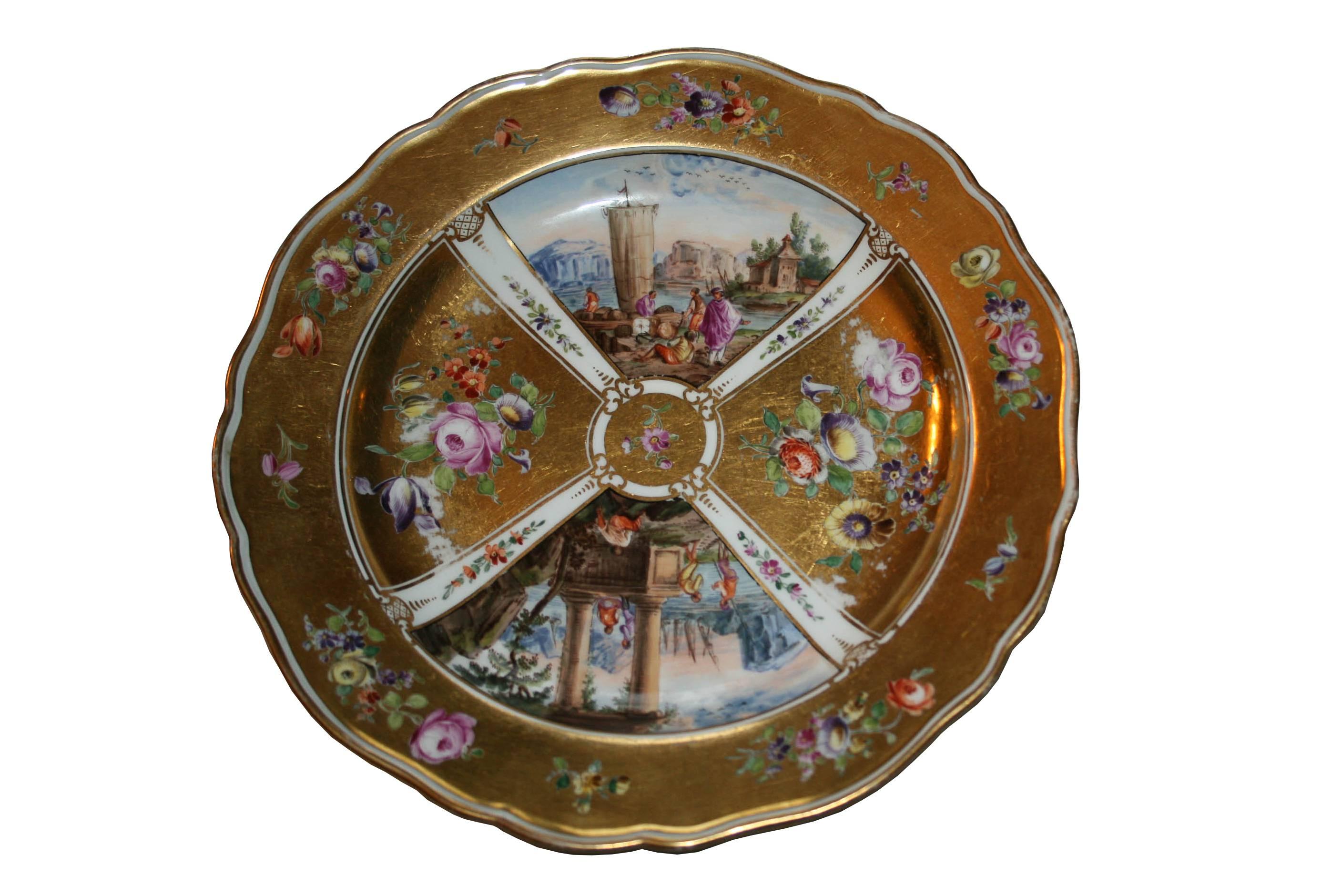 Ensemble de six plats en porcelaine plaquée or de Meissen du début du 19e siècle Bon état - En vente à Brescia, IT