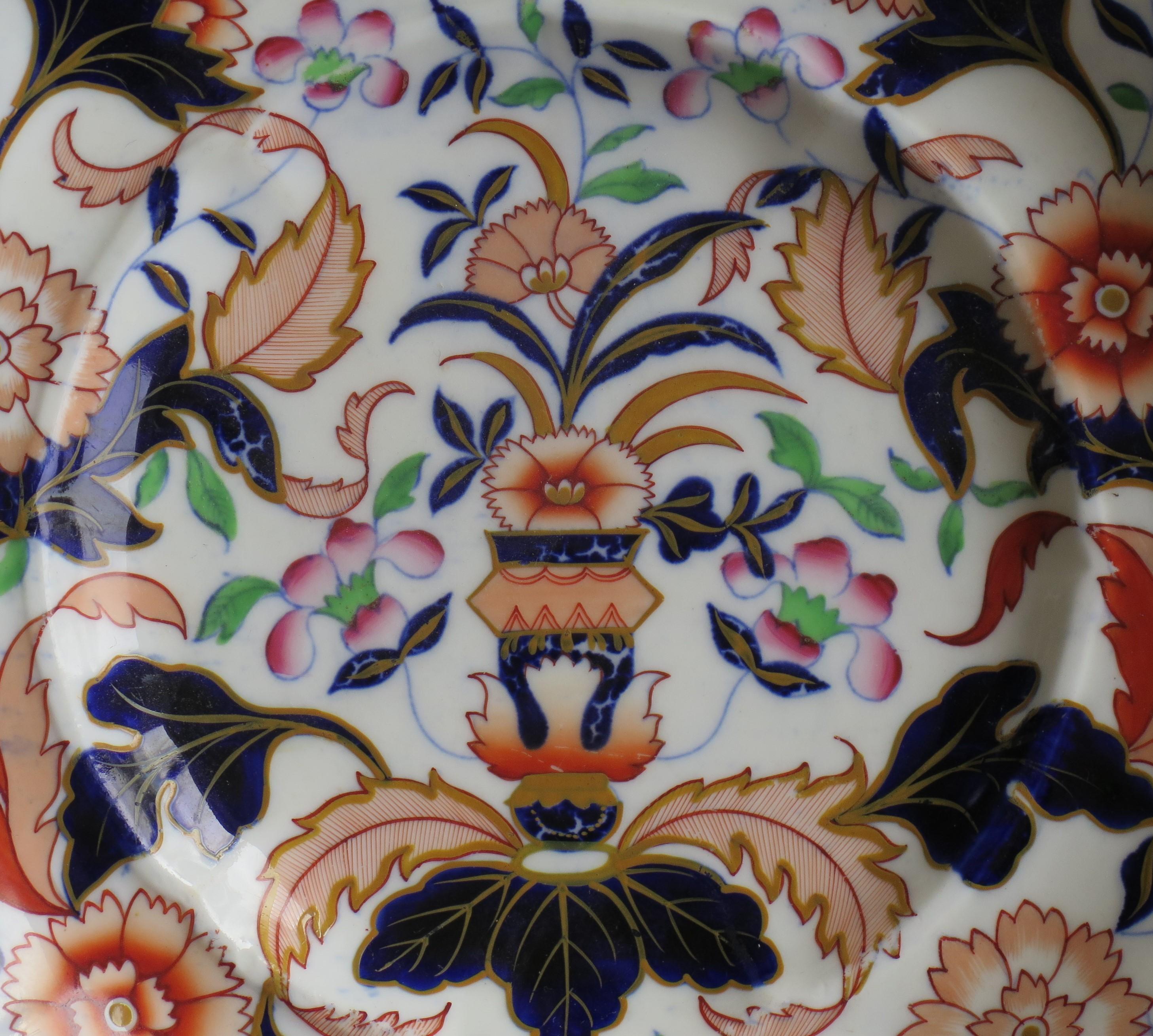 Early 19th Century Shell Desert Dish Porcelain Hand Painted, Staffordshire UK For Sale 4