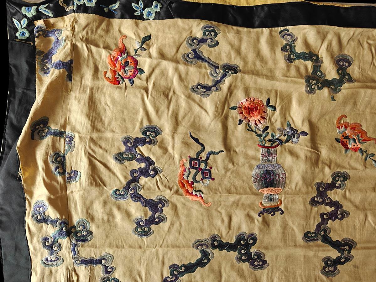 Early 19th Century Silk Chinese Dragon & Clouds Embroidery For Sale 16