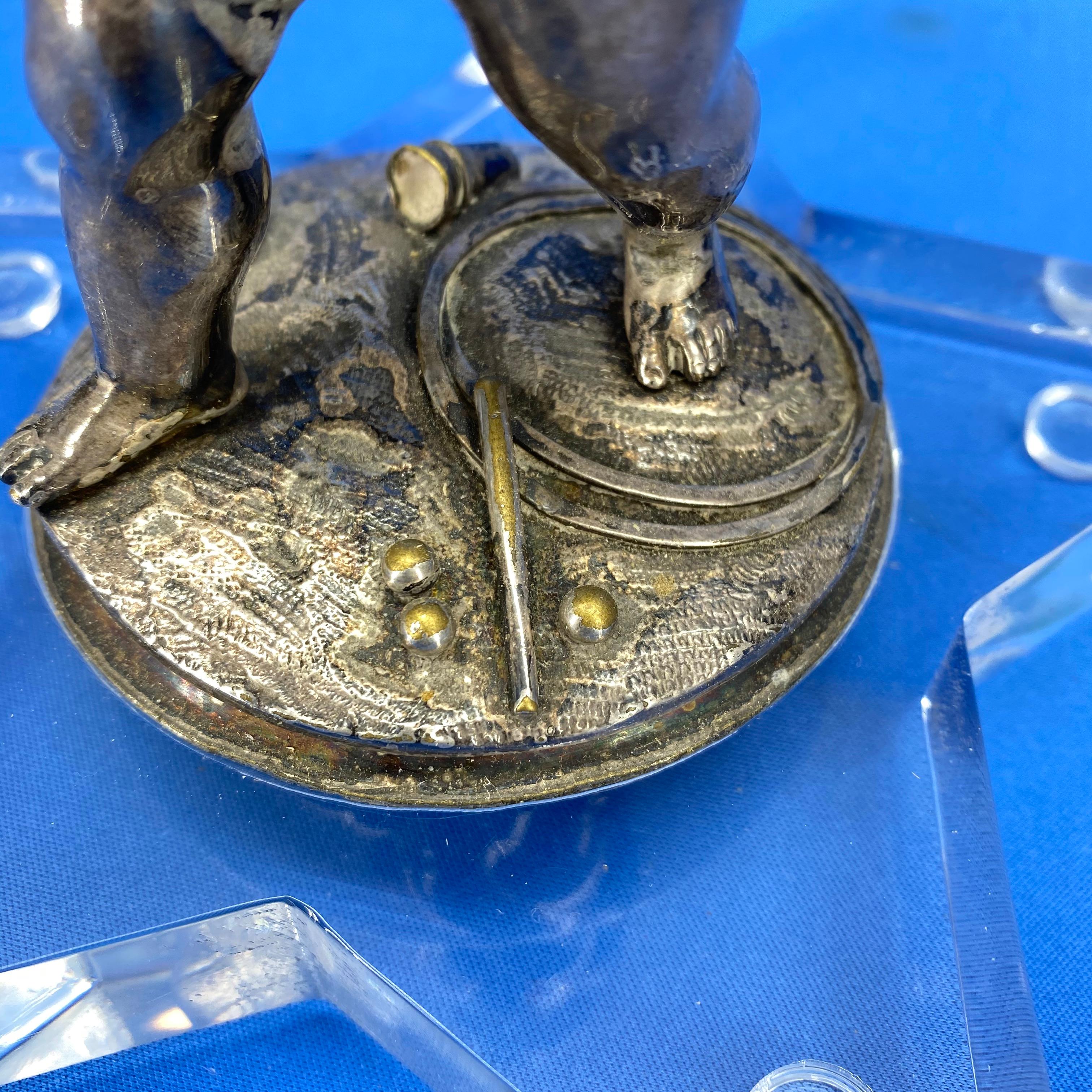 Early 19th Century Silver-Plated Putti On A Star-Shaped Lucite Base For Sale 7