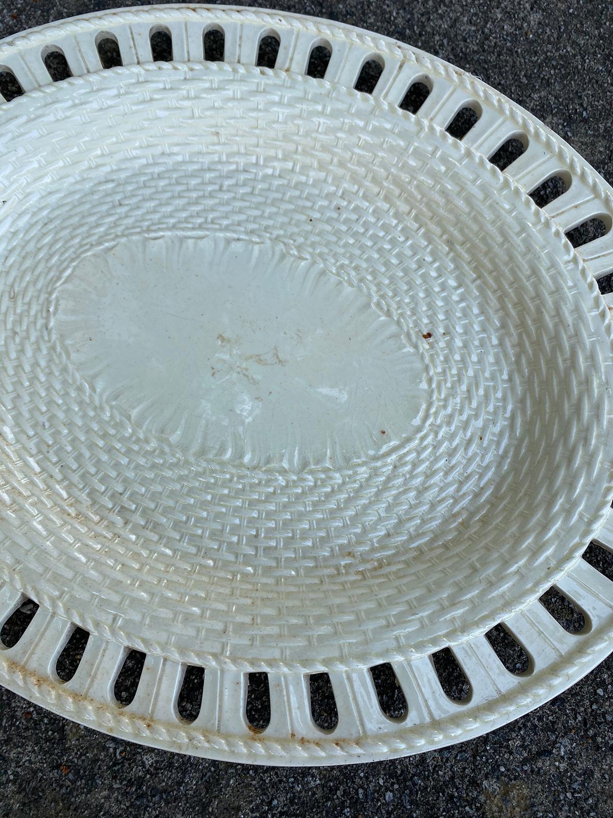 Early 19th Century Single Reticulated Creamware Oval Plate, Unmarked 1