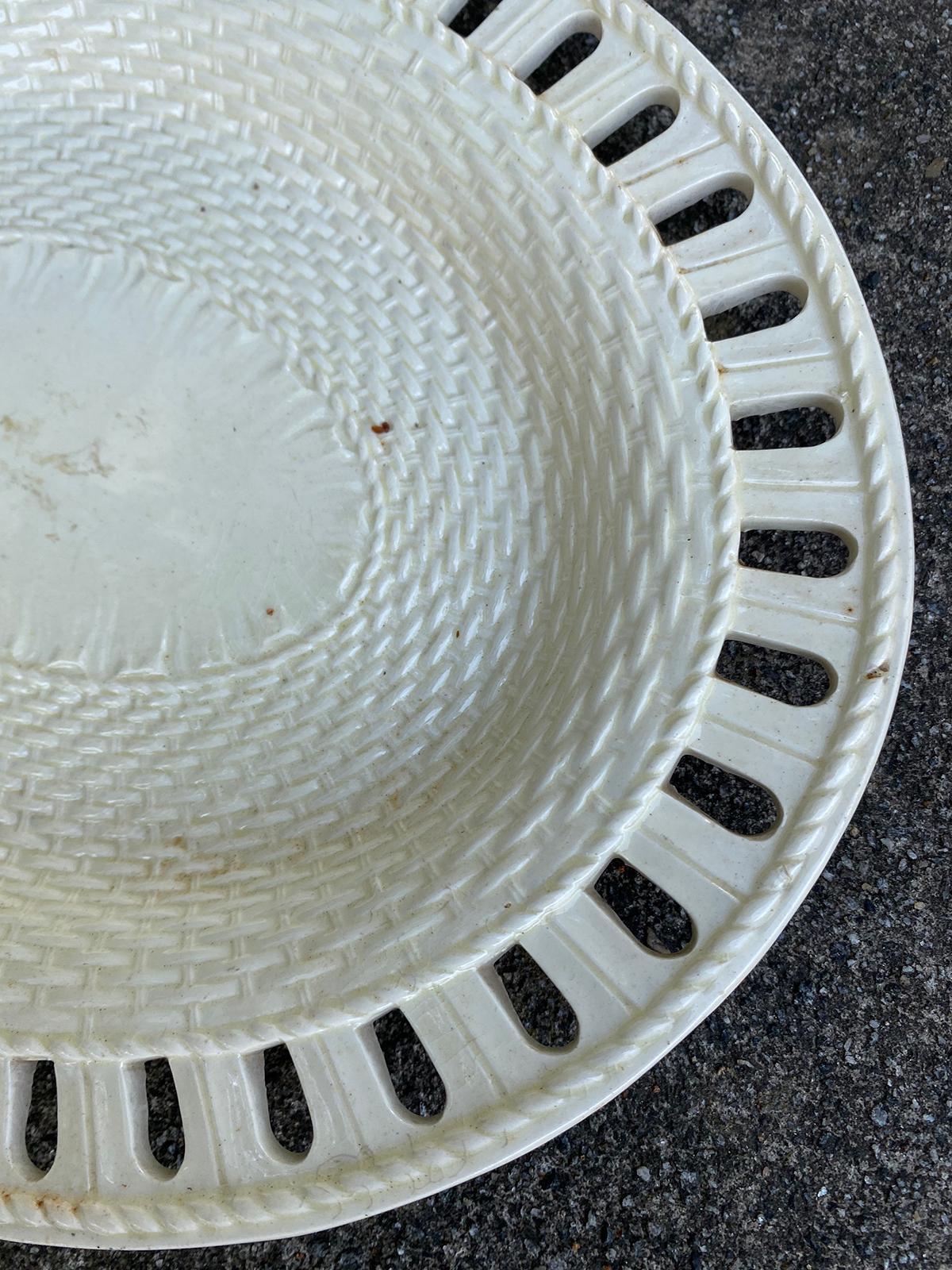 Early 19th Century Single Reticulated Creamware Oval Plate, Unmarked 2
