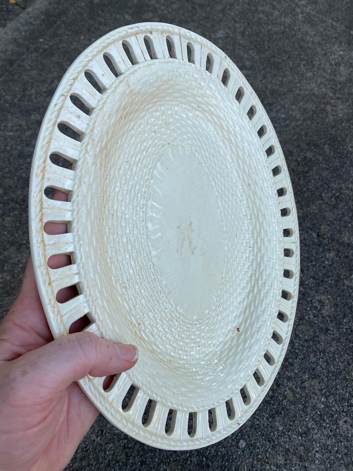 Early 19th Century Single Reticulated Creamware Oval Plate, Unmarked 3