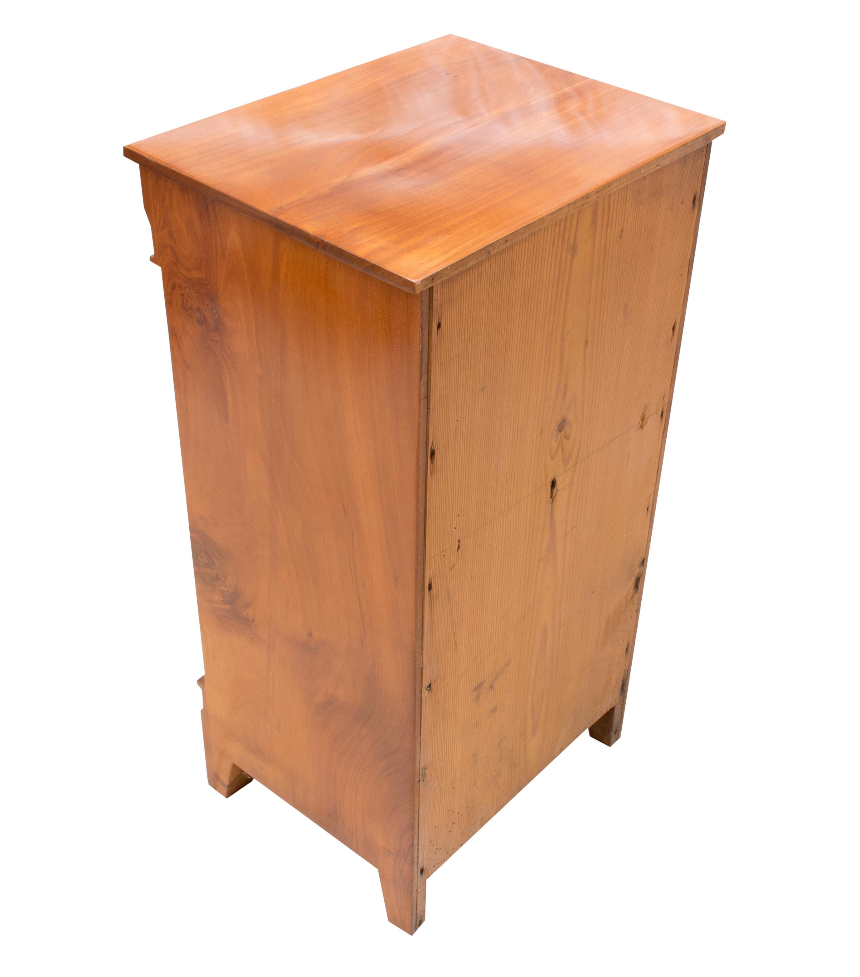 German Early 19th Century Small Cherry Nightstand or Pillar Cabinet