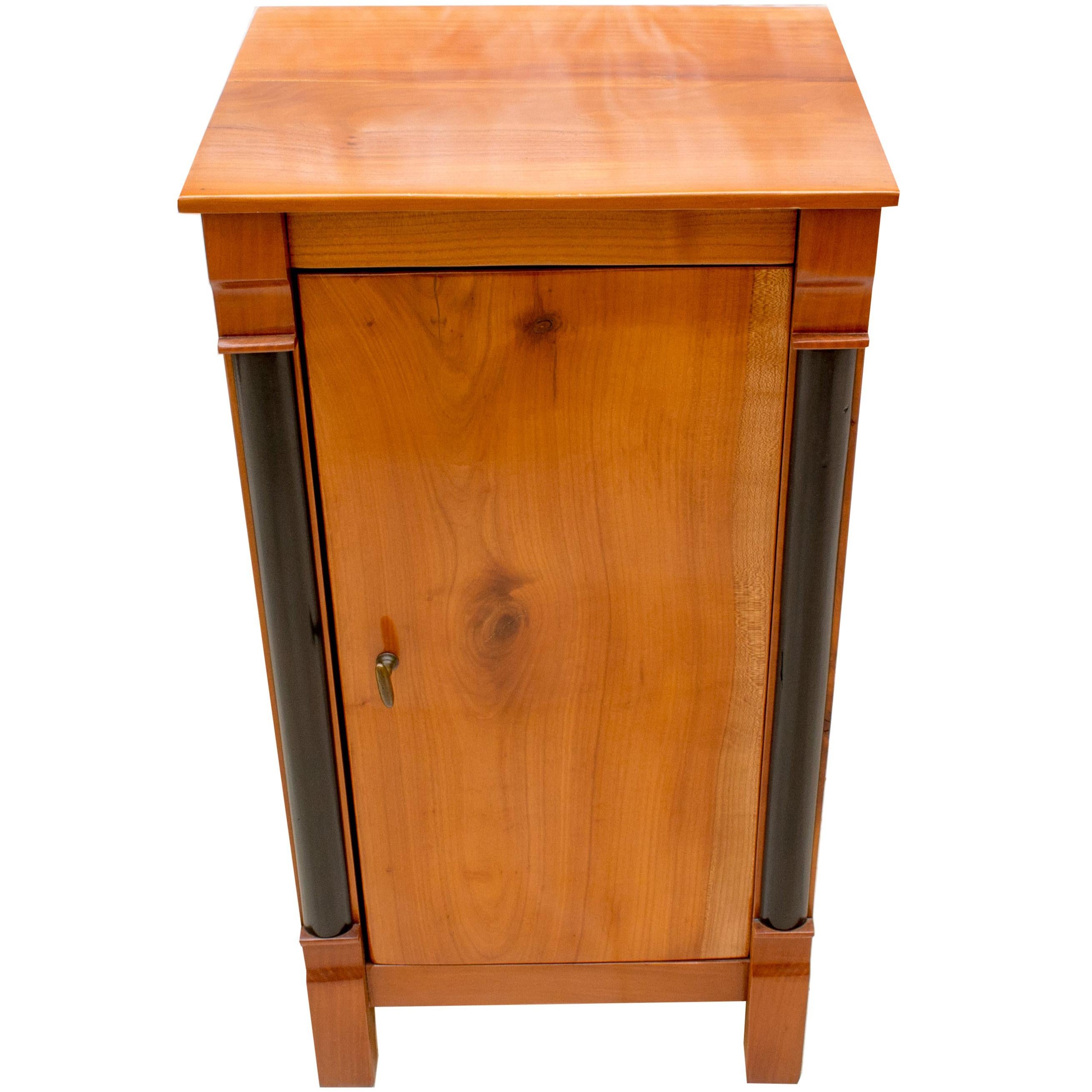 Early 19th Century Small Cherry Nightstand or Pillar Cabinet