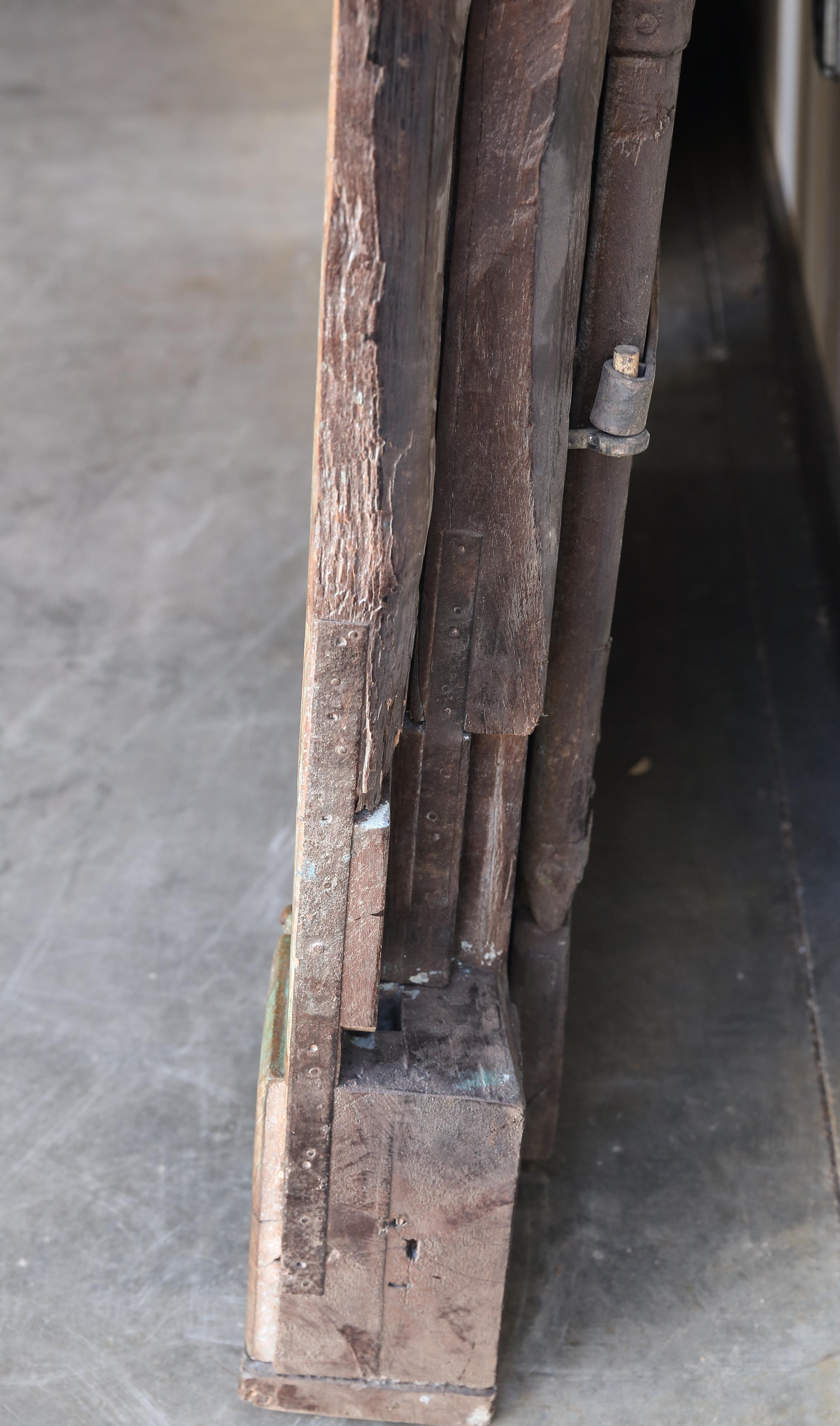 Early 19th Century Solid Teak Wood Highly Carved Entry Doors of a Village Temple In Good Condition For Sale In Houston, TX