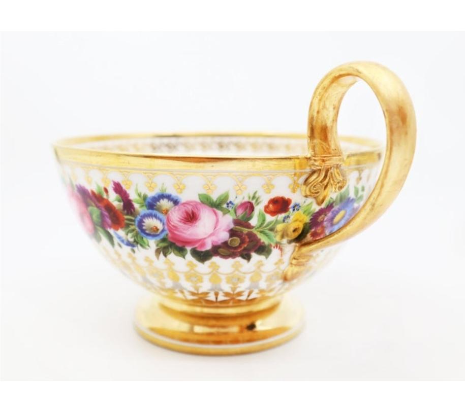 Français Début du 19e siècle, bol à soupe, porcelaine de Sèvres peinte à la main. en vente