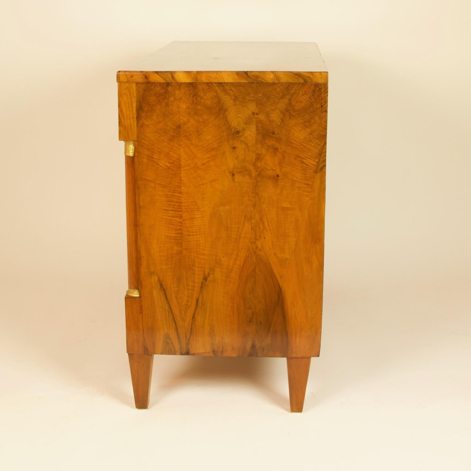 Early 19th Century South German or Austrian Biedermeier Walnut Cabinet Dresser 9