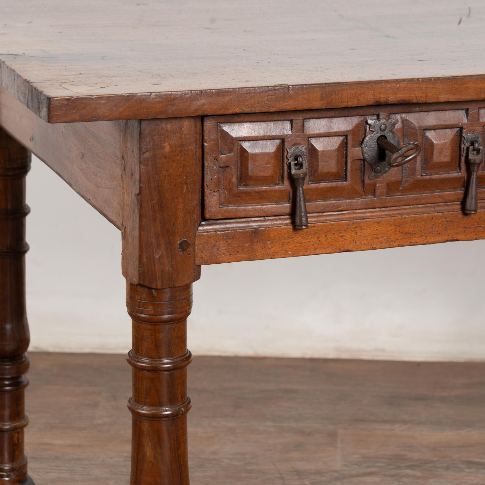 Early 19th Century Spanish Chestnut Console Table For Sale 5