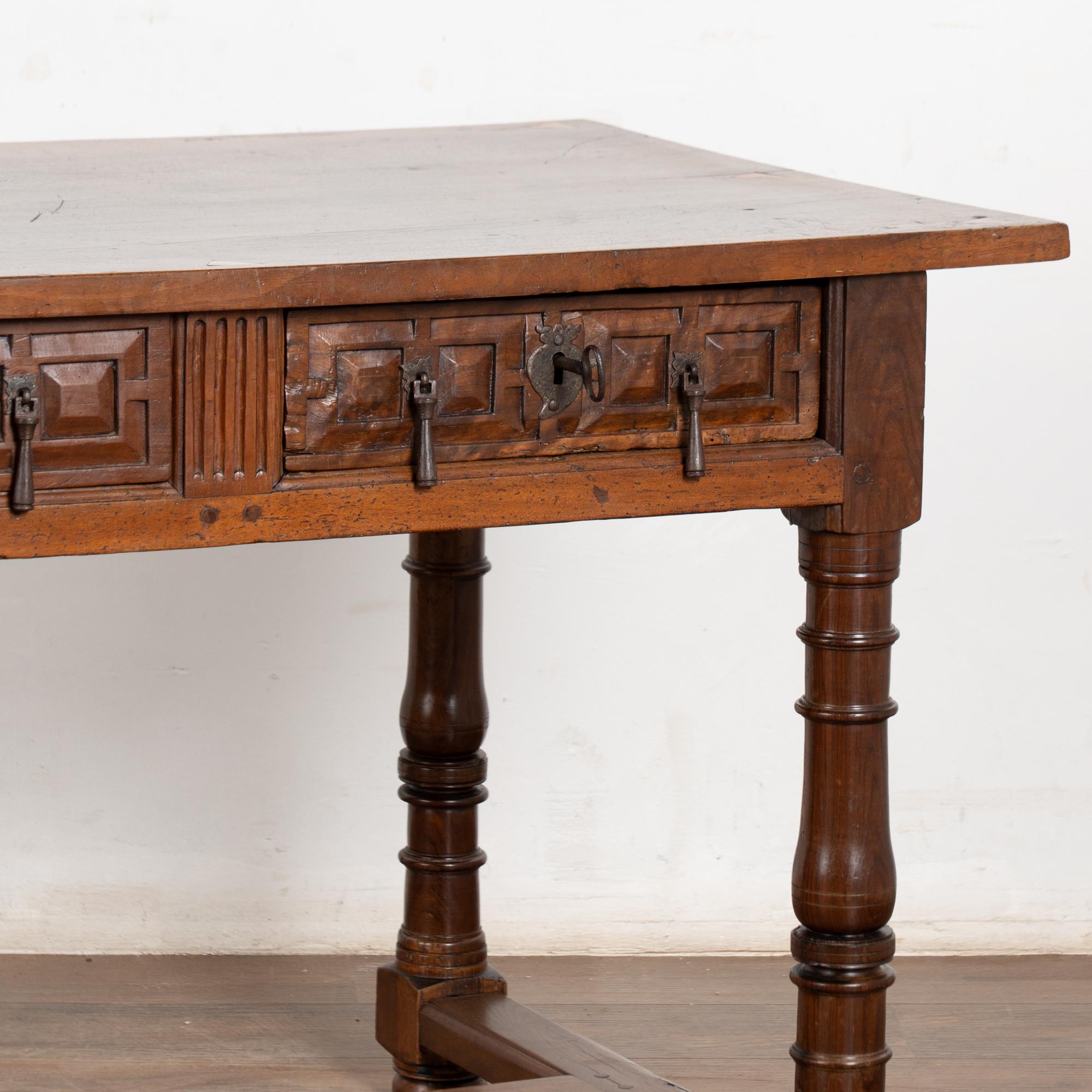 Early 19th Century Spanish Chestnut Console Table For Sale 4
