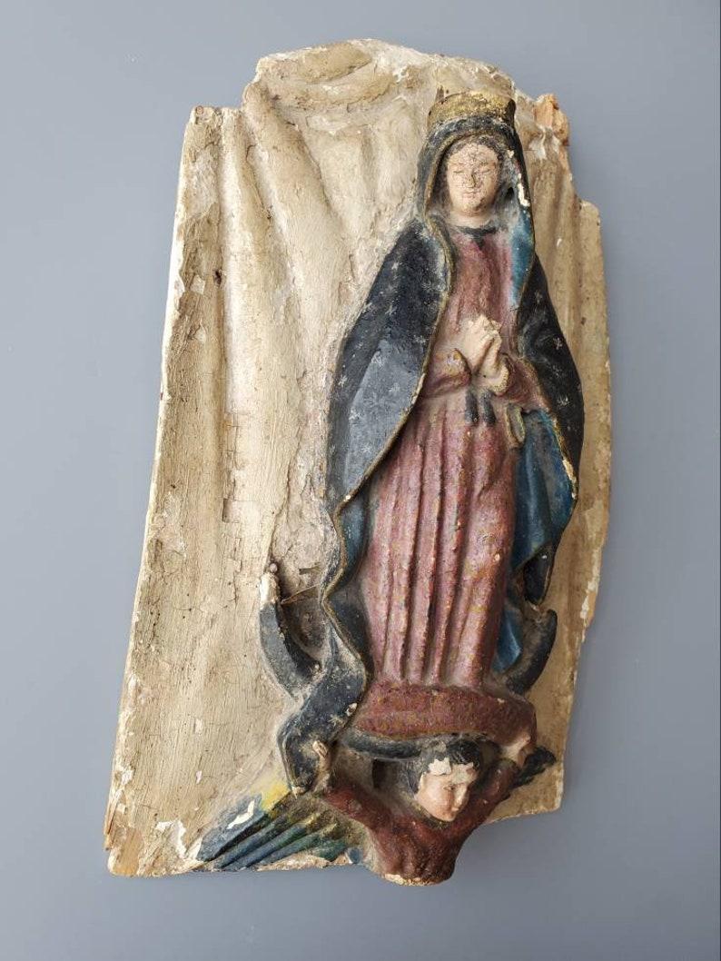Early 19th Century Spanish Colonial Our Lady of Guadalupe Religious Plaque In Good Condition In Forney, TX