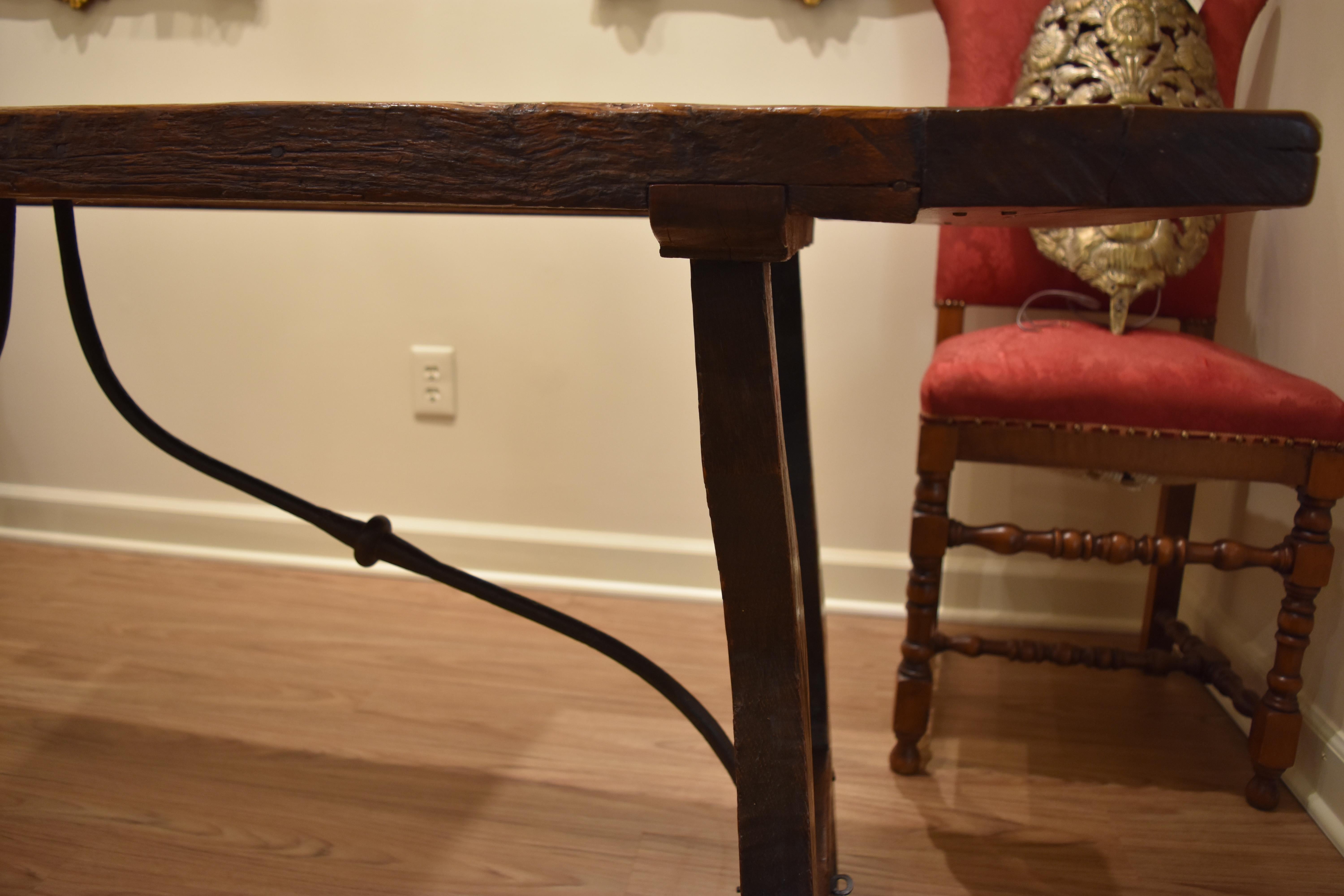 Early 19th Century Spanish Refectory Table In Good Condition In Nashville, TN