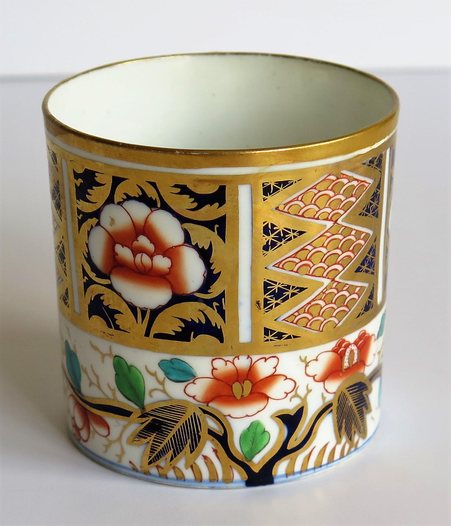 Hand-Painted Early 19th Century Spode Coffee Can with Spode and Pattern 1250 to the Base