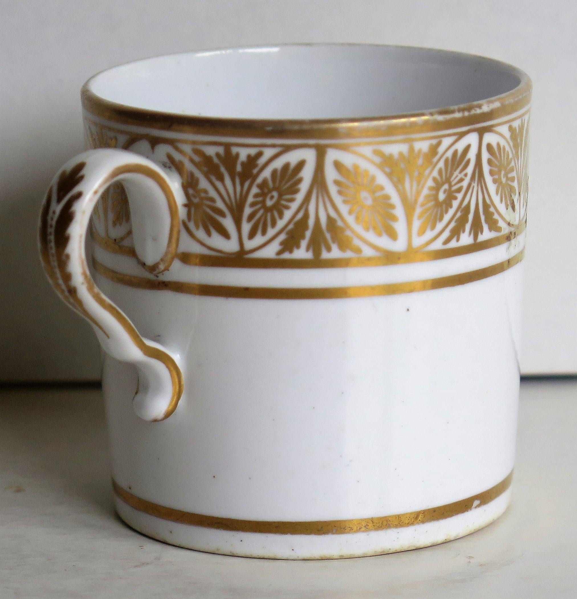 Anglais Canne à café Spode en porcelaine du début du 19e siècle, motif doré à la main, vers 1810 en vente